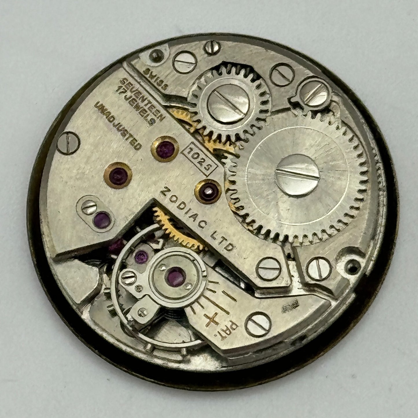 23.6mm Zodiac Cal 1025 Manual Wind Watch Movement Swiss Vintage PARTS SPARES