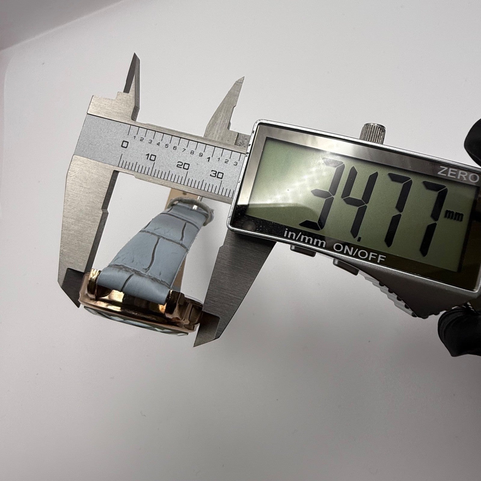 Working Ladies Rose Gold Tone Blue Dial & Strap Seconds Hand 34mm Quartz Watch