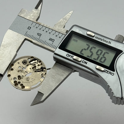 25.9mm Men's Felsa F 465 Partial Manual Wind Watch Movement Vintage Swiss PARTS