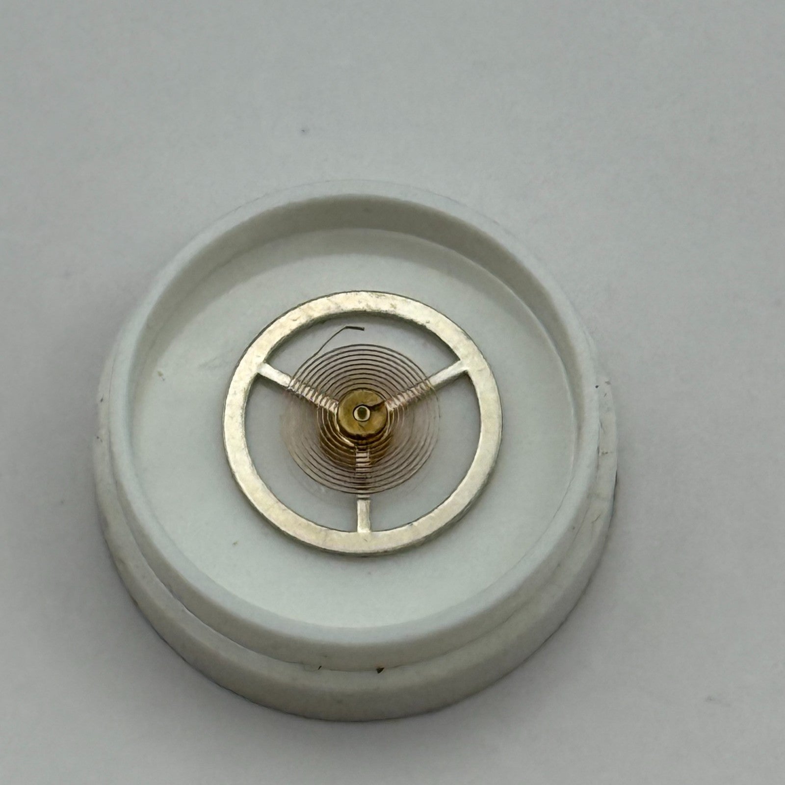 BFG 866 Balance Complete DGT. Renata 64 Watch Movement Parts Vintage NOS