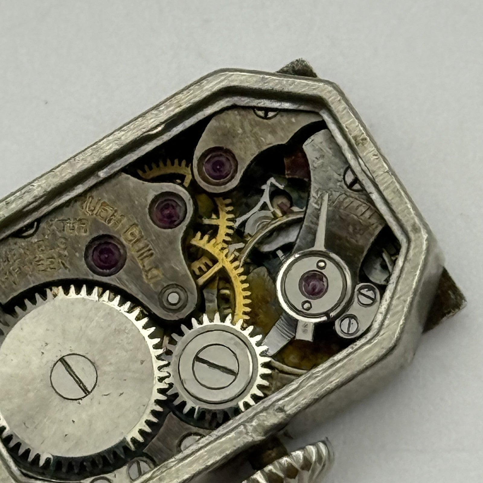 13.1mm Vintage Gruen Guild 15 Jewels Manual Wind Watch Movement PARTS REPAIR