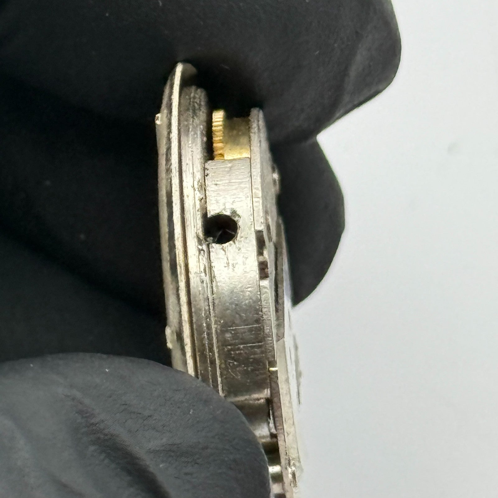 EB 8021N Watch Movement Puerta Date Manual Wind Vintage Parts Repair 25.9mm