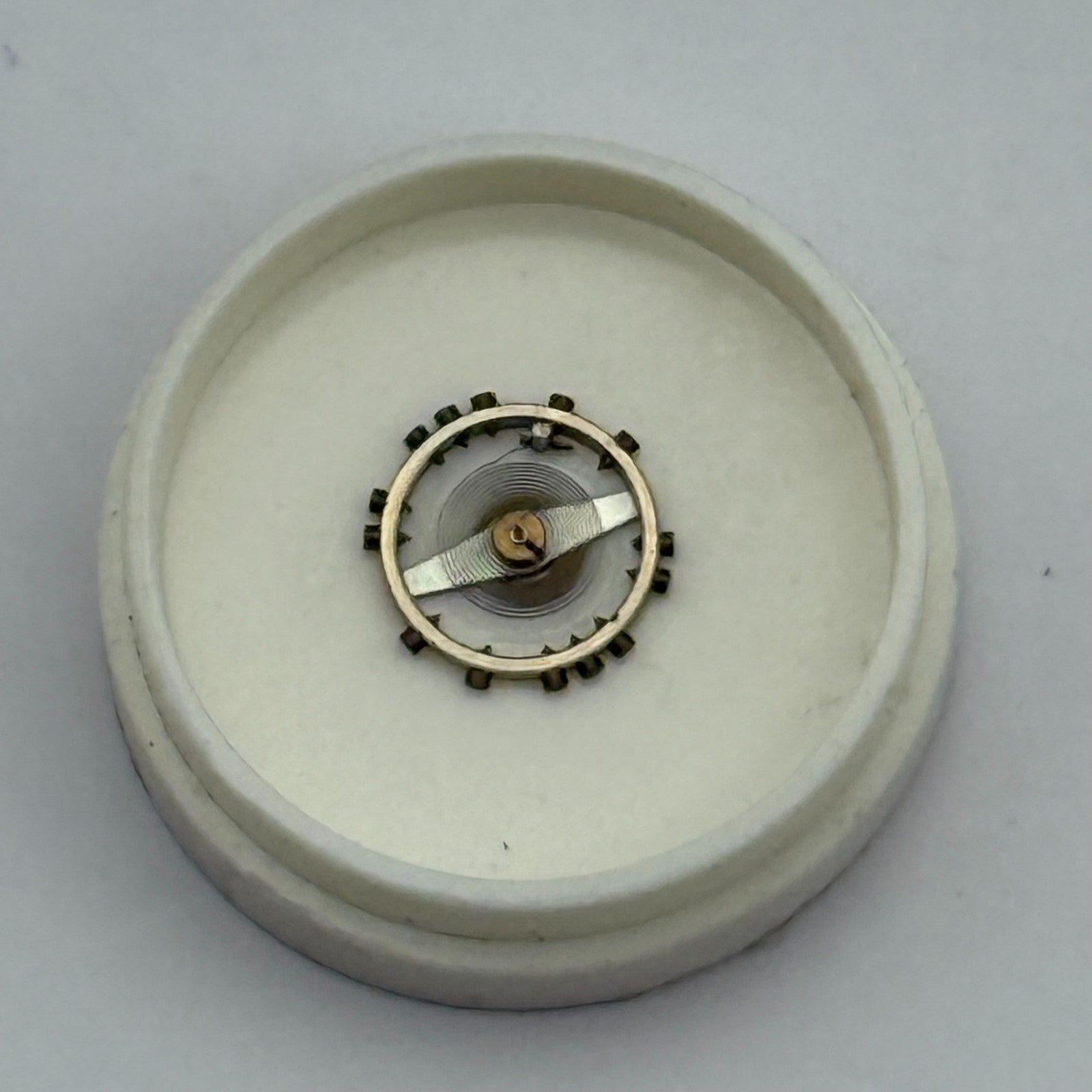 FEF 6600 Balance Wheel Complete And Spring  Inca 1181 M Watch Movement Parts NOS