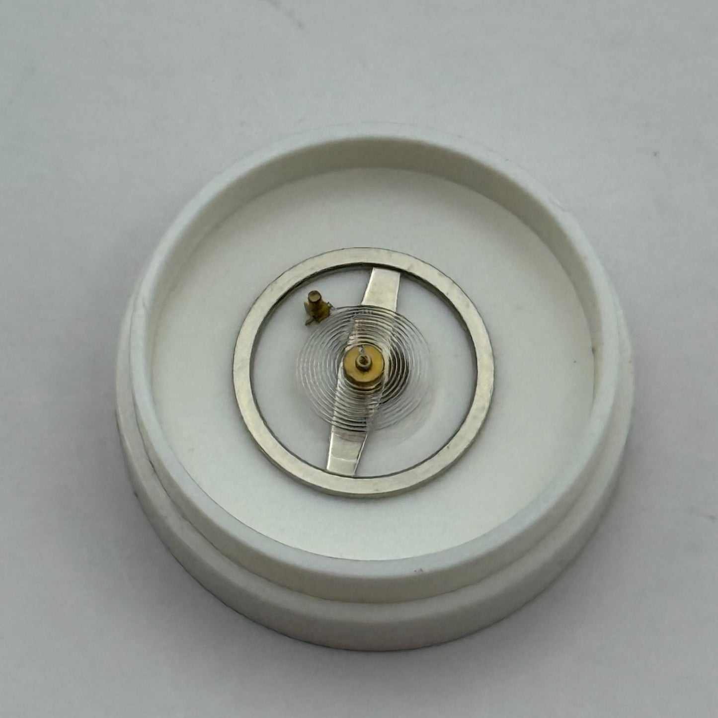 Brac 300 301 Balance Wheel Complete And Spring 1604 Watch Movement Parts NOS