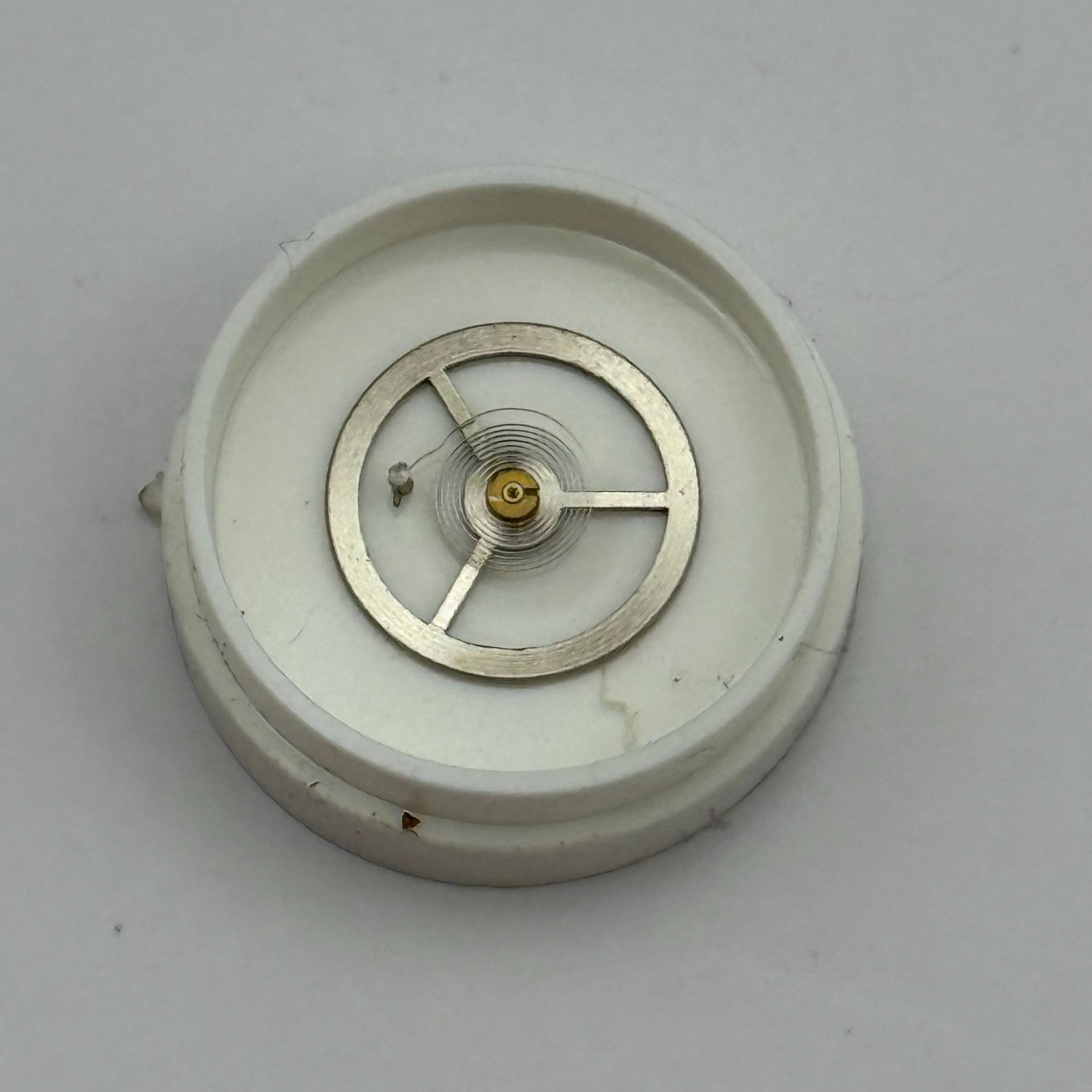 EB 1197 Balance Wheel Complete And Spring  10½’’’ 102 M Watch Movement Parts NOS