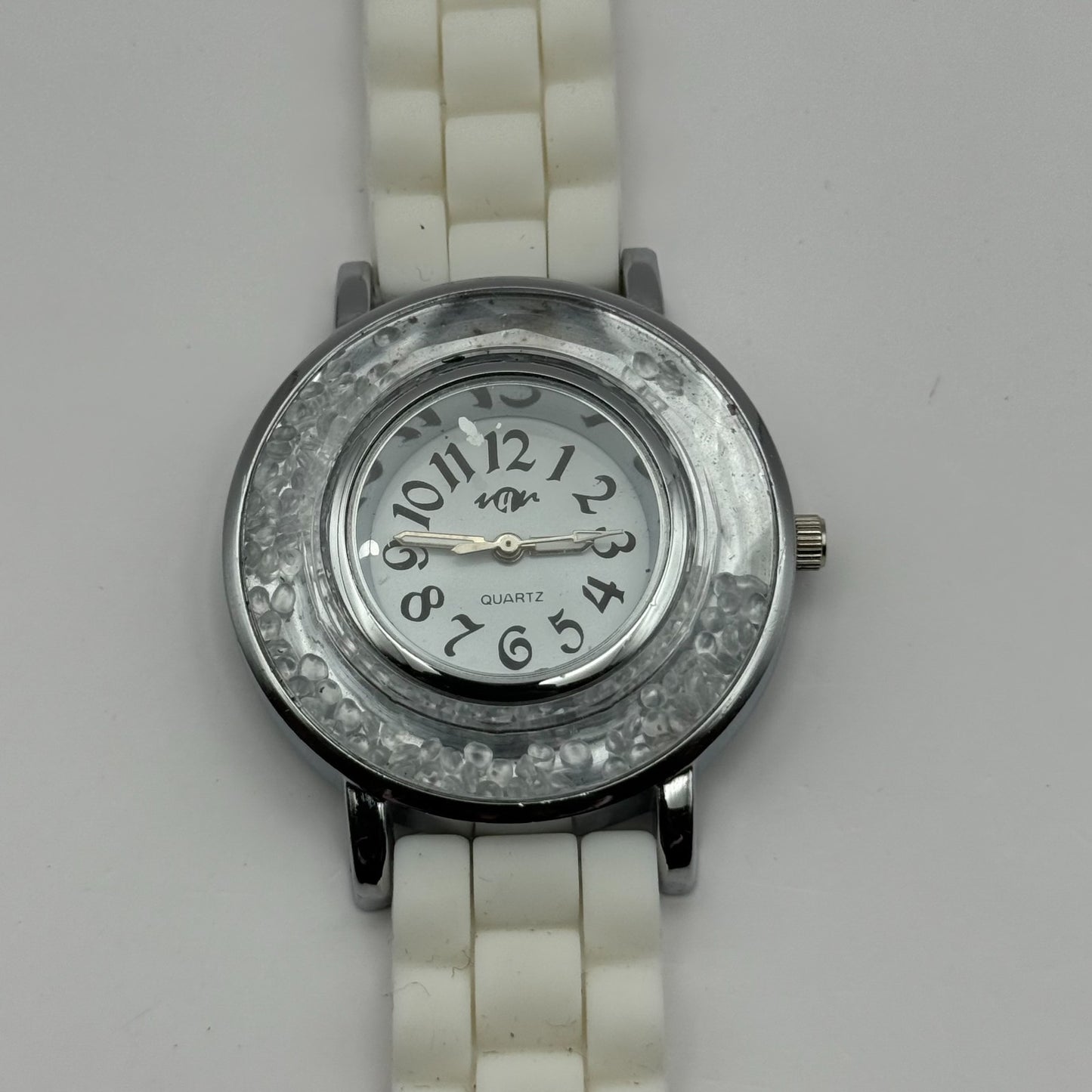 Ladies Fashion Quartz Watch Rhinestone Silver Tone White Strap Working 39mm