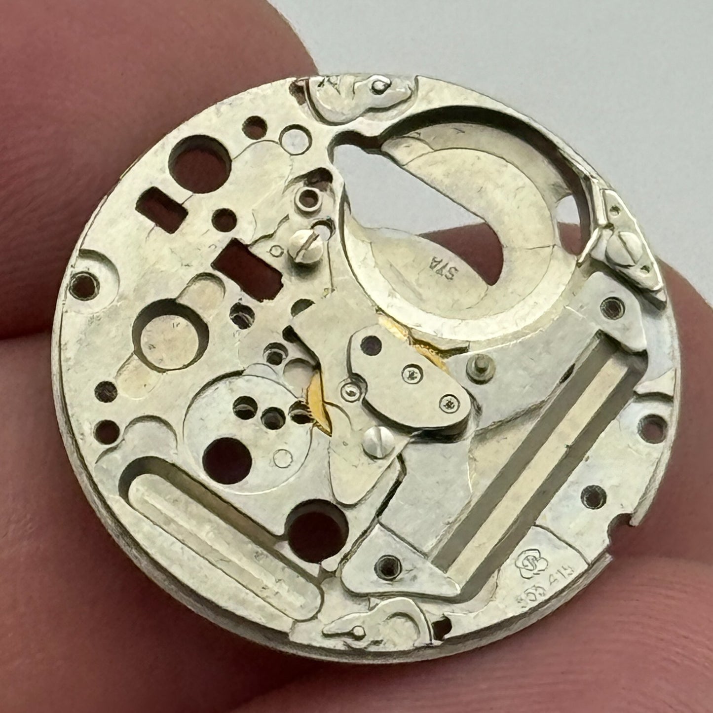 23.8mm ETA 555.415 Swiss 1 Jewel Quartz Partial Watch Movement Vintage PARTS