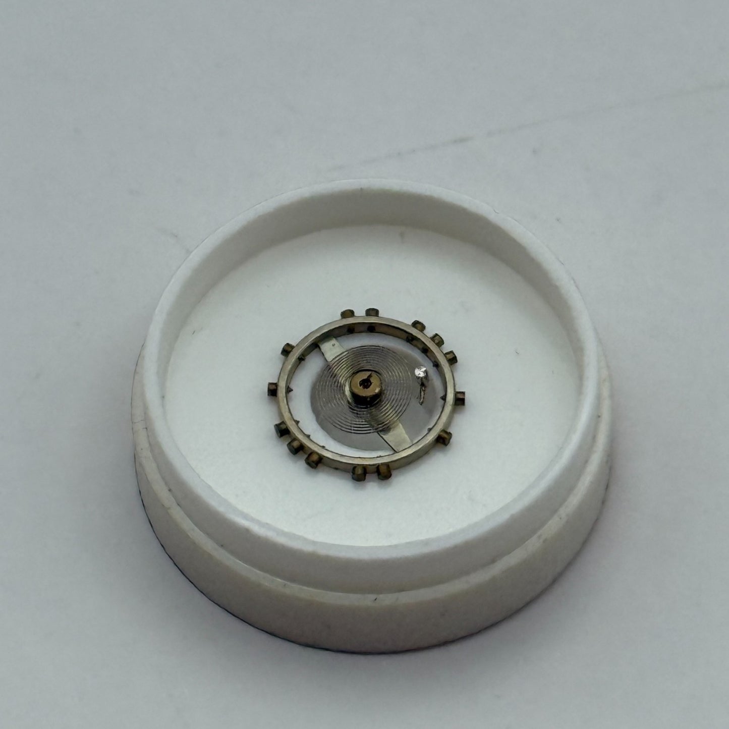 ETA 1150 Balance Complete 5 1/4''' Renata Watch Movement Parts Vintage