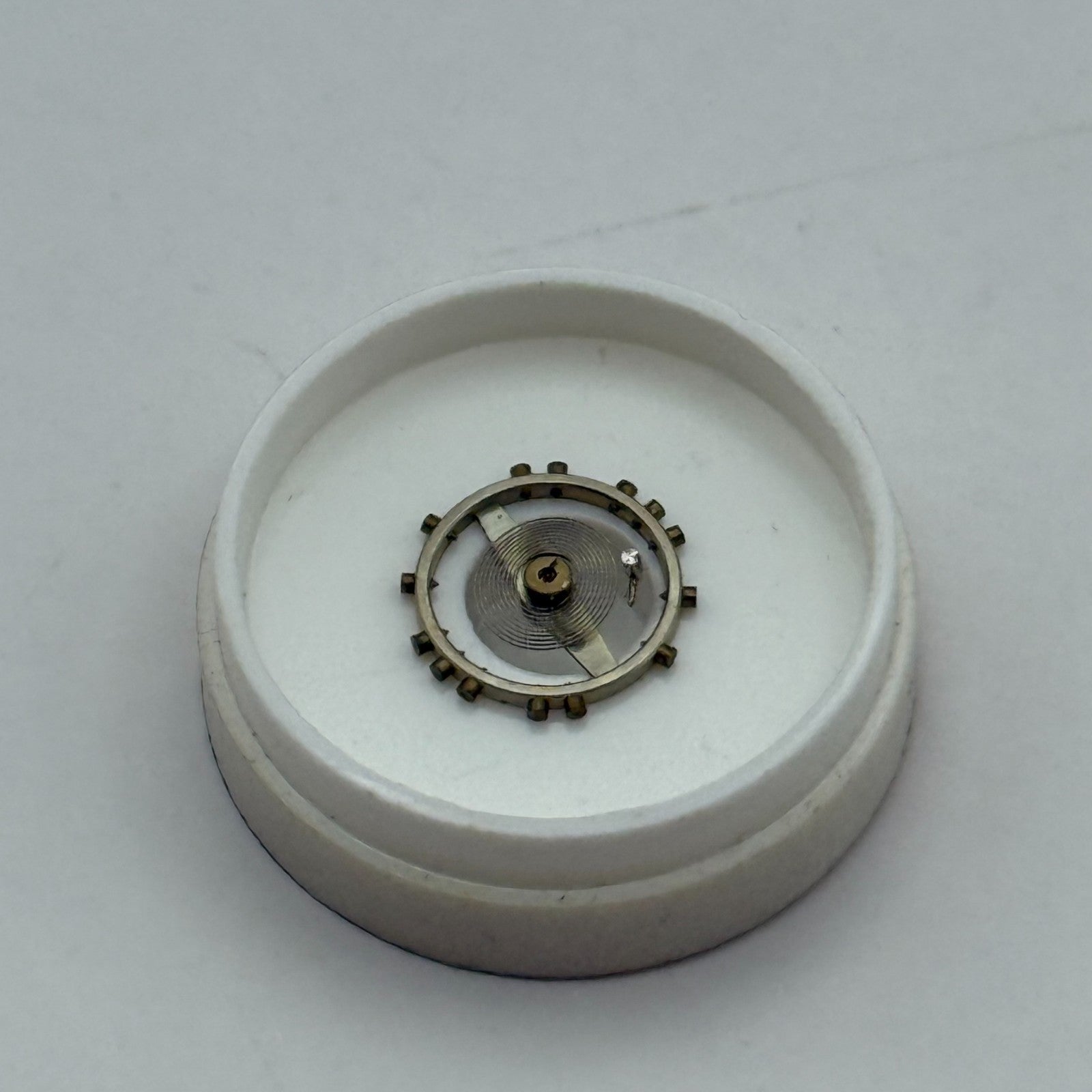 ETA 1150 Balance Complete 5 1/4''' Renata Watch Movement Parts Vintage