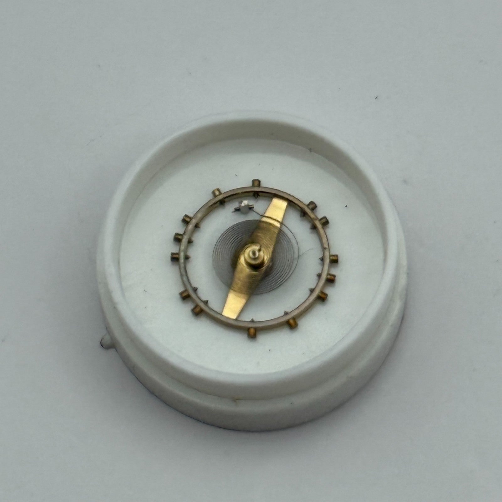 FHF 28 Balance Wheel Complete And Spring Inca 345 M Watch Movement Parts NOS