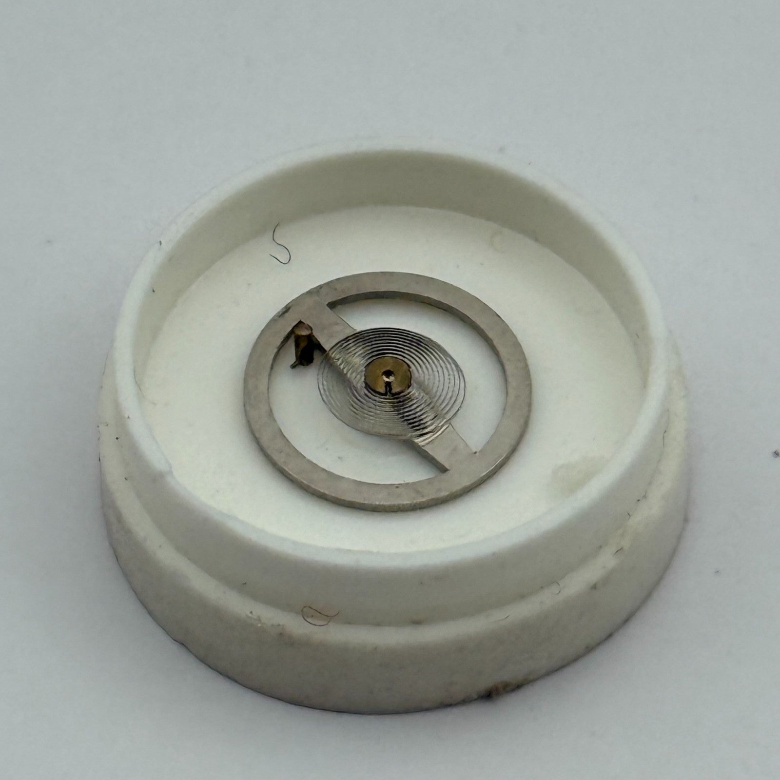 RL 7073 Balance Wheel Complete And Spring  Renata Watch Movement Parts NOS 