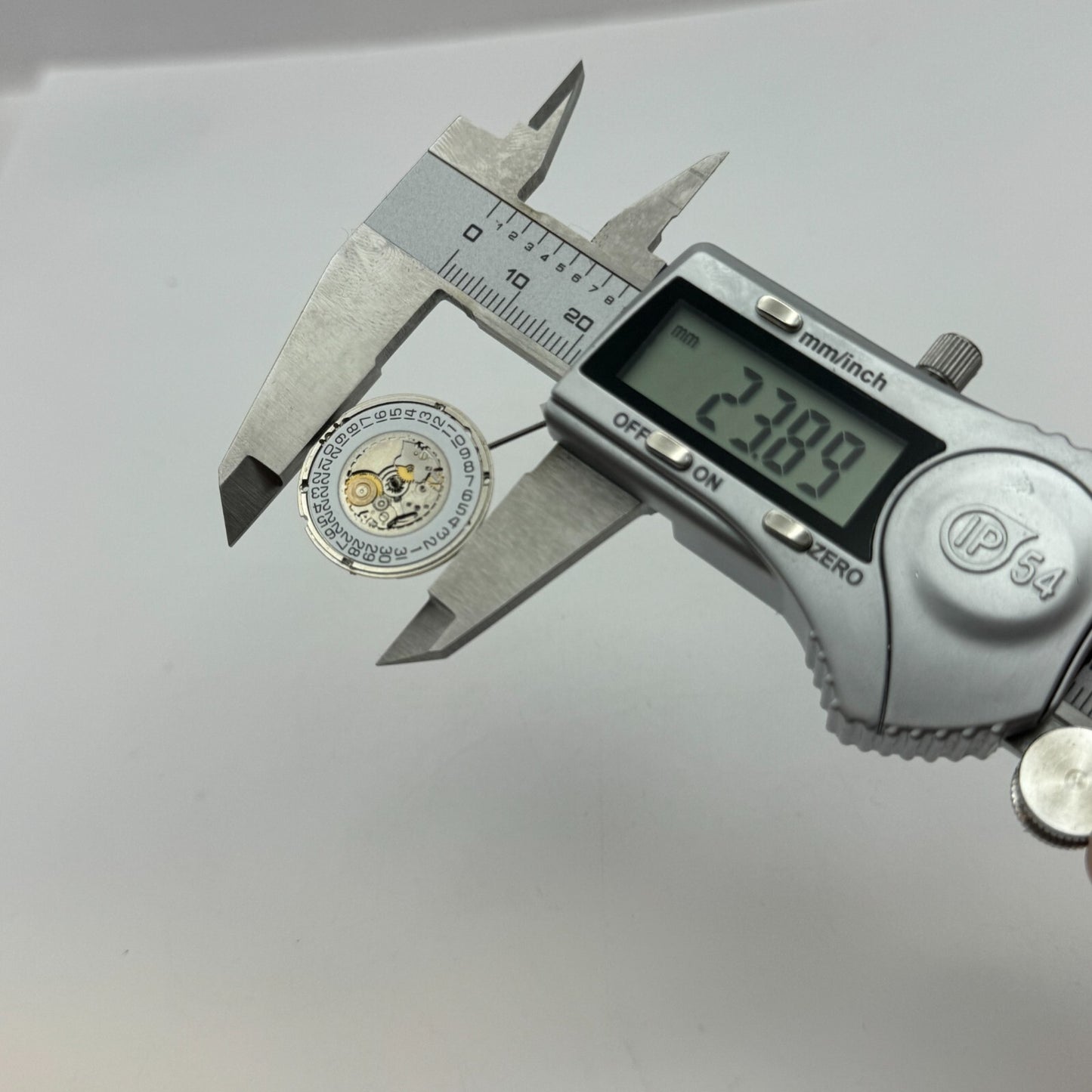 23.8mm ETA 555.411 Swiss 5 Jewels Quartz Partial Watch Movement Vintage PARTS L