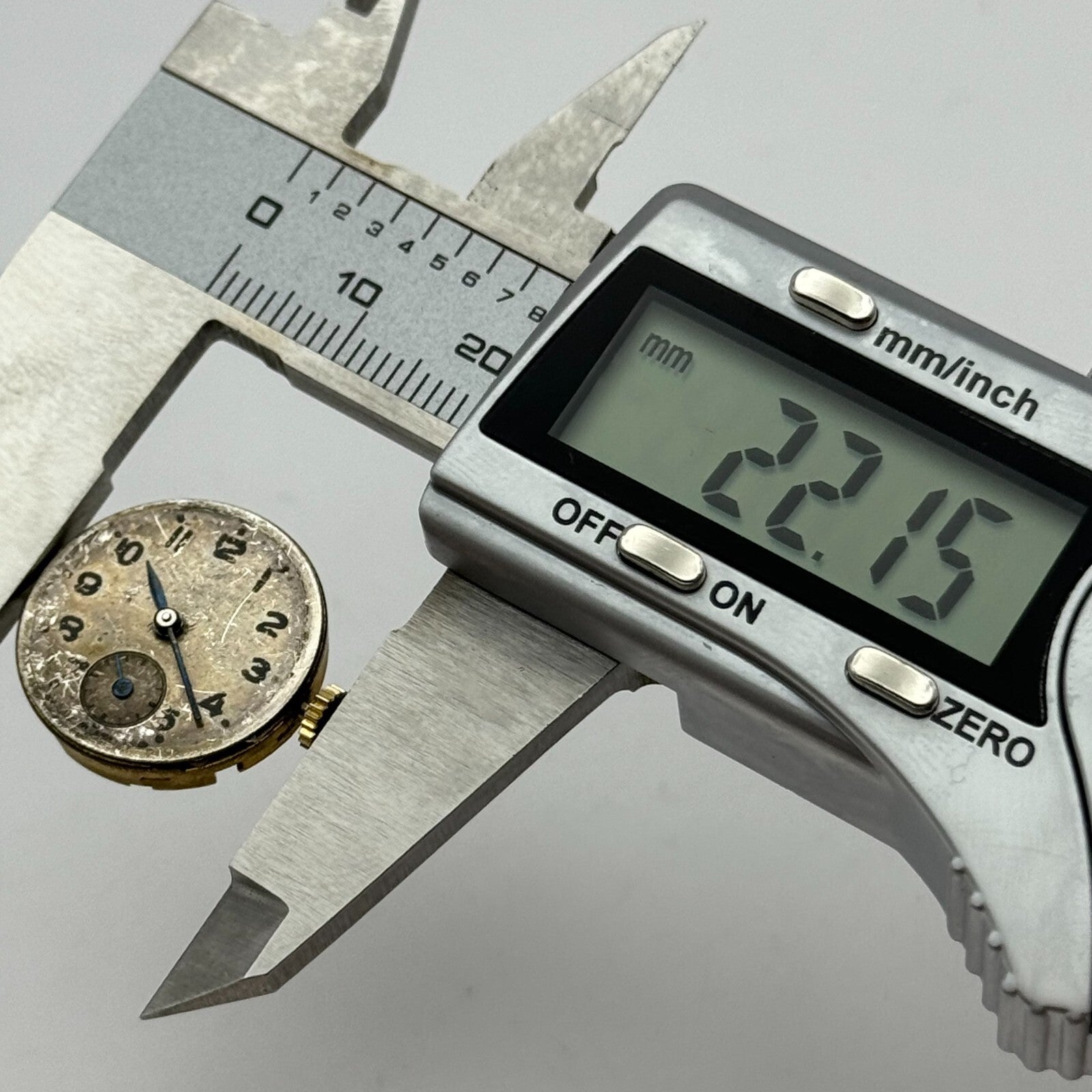 19.5mm Smiths De Luxe 15 Jewels Sub Seconds Manual Wind Watch Movement PARTS