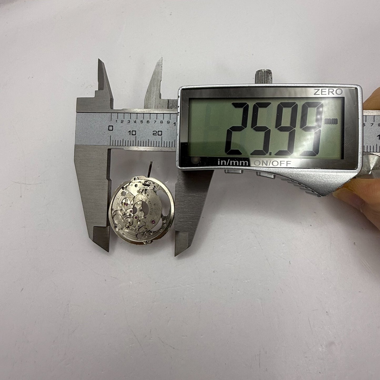 Bernex Barracuda ETA 2472 Automatic Partial Manual Wind Vintage PARTS 25.9mm 