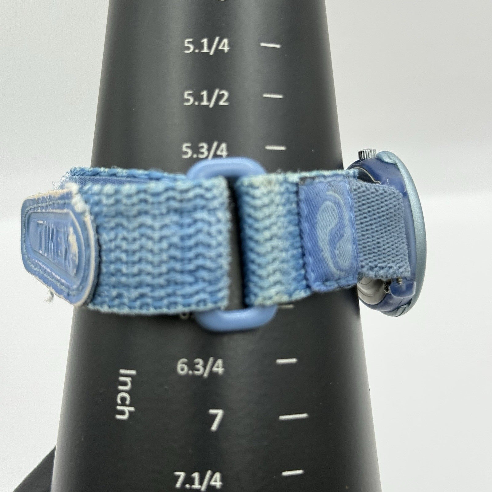 29mm Working Vintage Ladies Timex CR 1216 Blue Dial Strap Quartz Watch