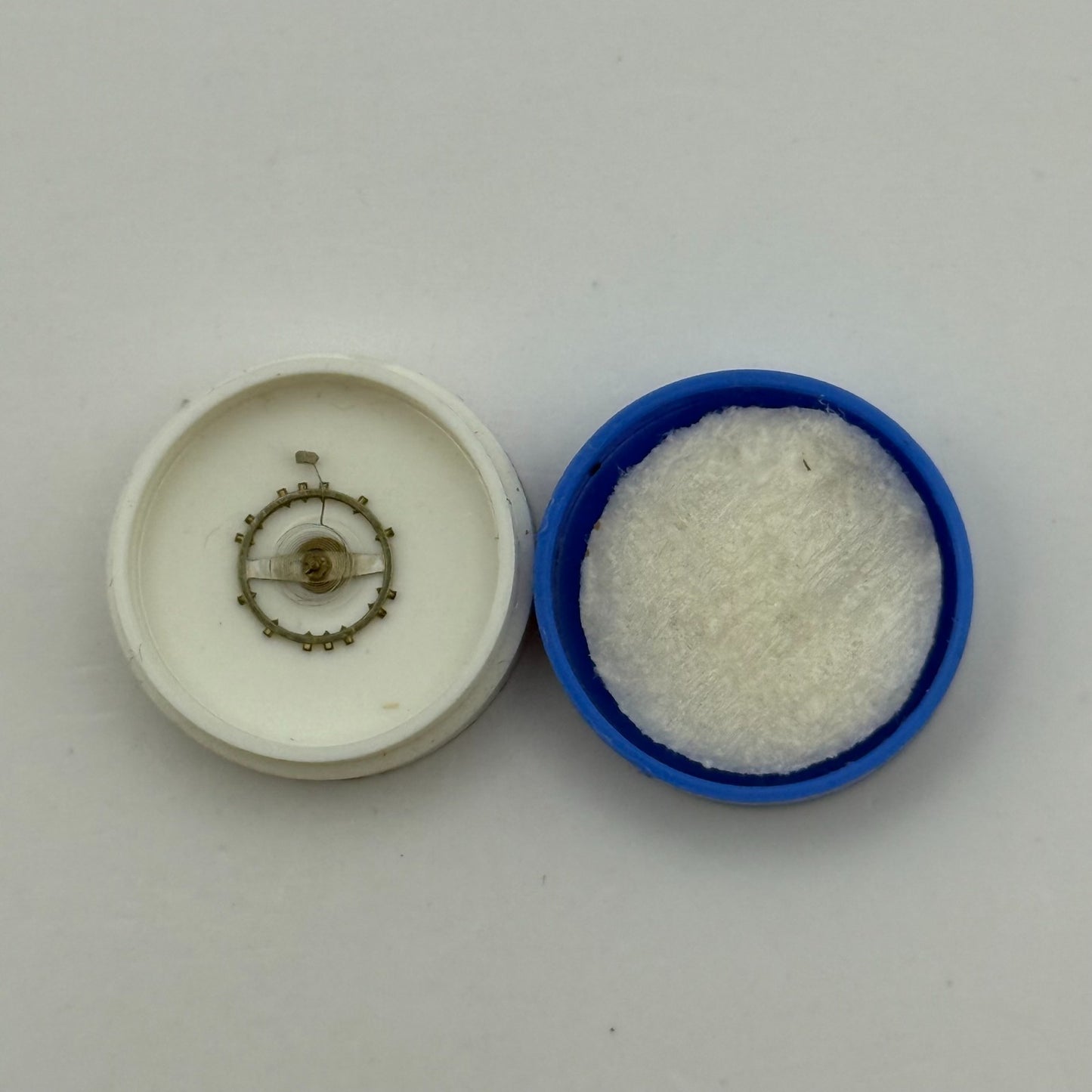 Frenca 680, 681 Balance Complete 6 3/4''' Renata 1564 M Watch Movement Damaged