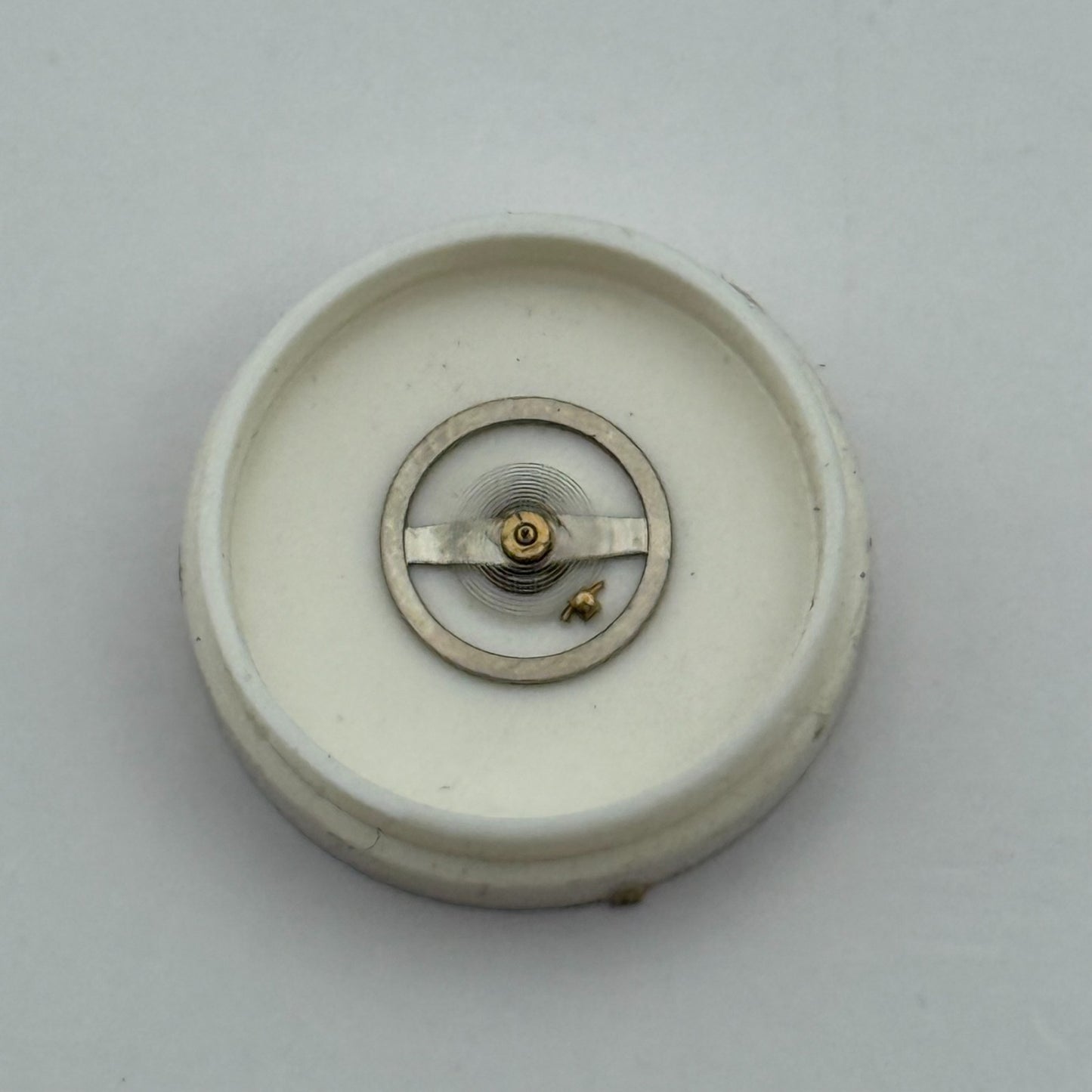 BFG 910 Balance Wheel Complete And Spring 825 Renata Watch Movement Parts NOS 