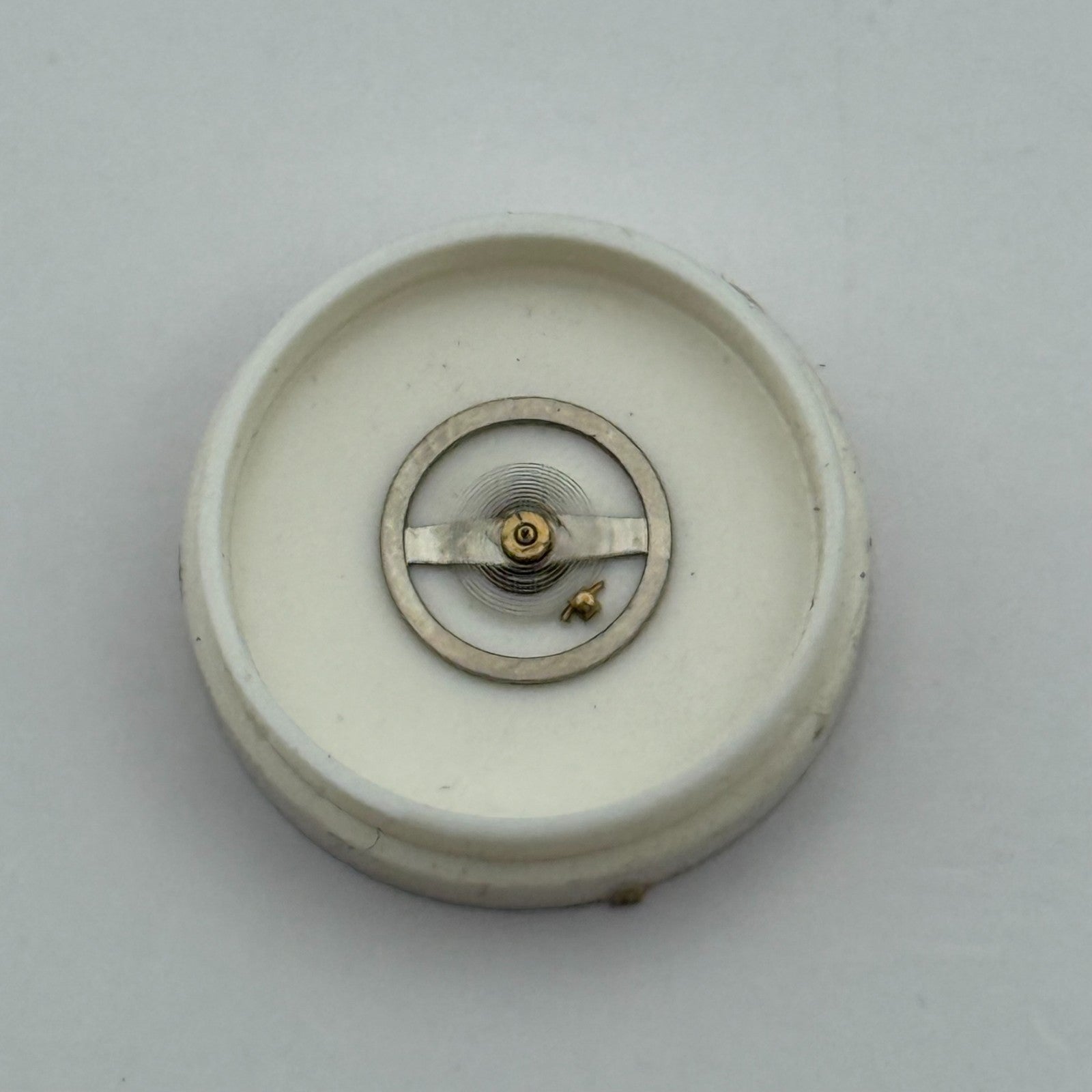 BFG 910 Balance Wheel Complete And Spring 825 Renata Watch Movement Parts NOS 