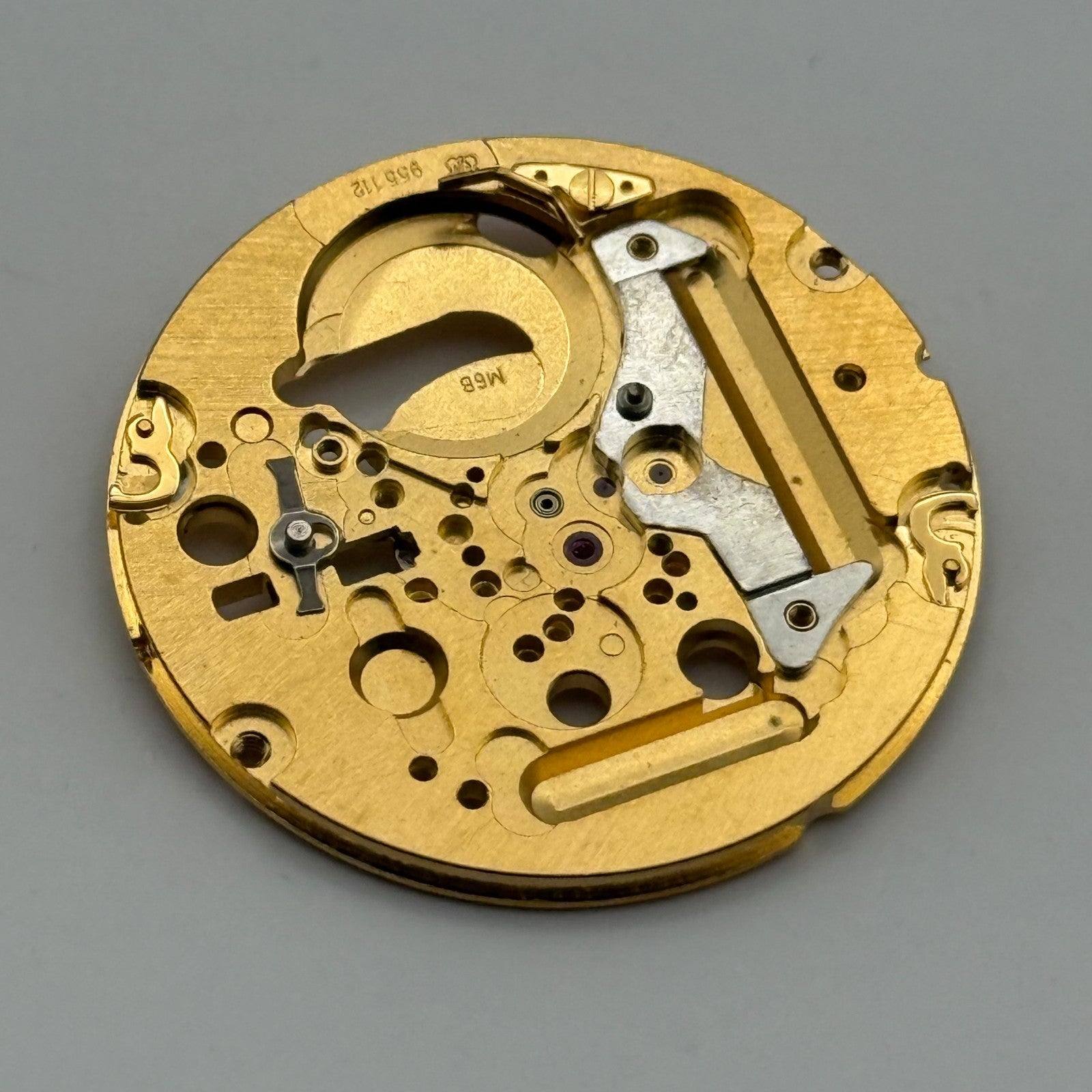 ETA 955.112 Quartz Watch Movement 7 Jewels Swiss Vintage Parts Repair 26.1mm
