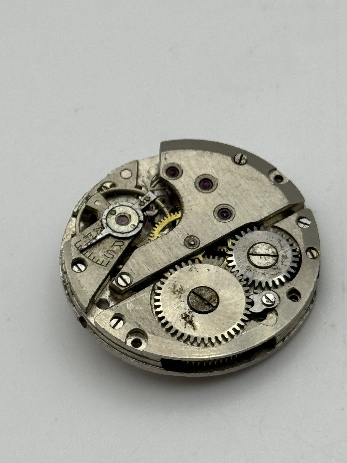 23.6mm Vintage Unidentified Manual Wind Swiss Watch Movement PARTS REPAIR