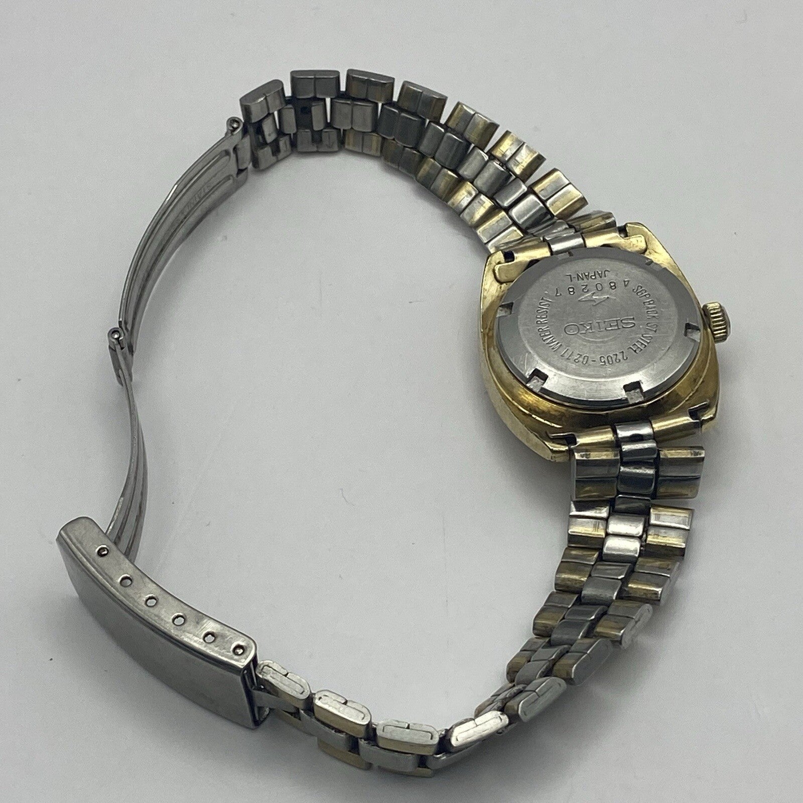 25mm RUNNING TO REPAIR Vintage Seiko Hi Beat 2205 - 0221 Ladies Watch 2205A