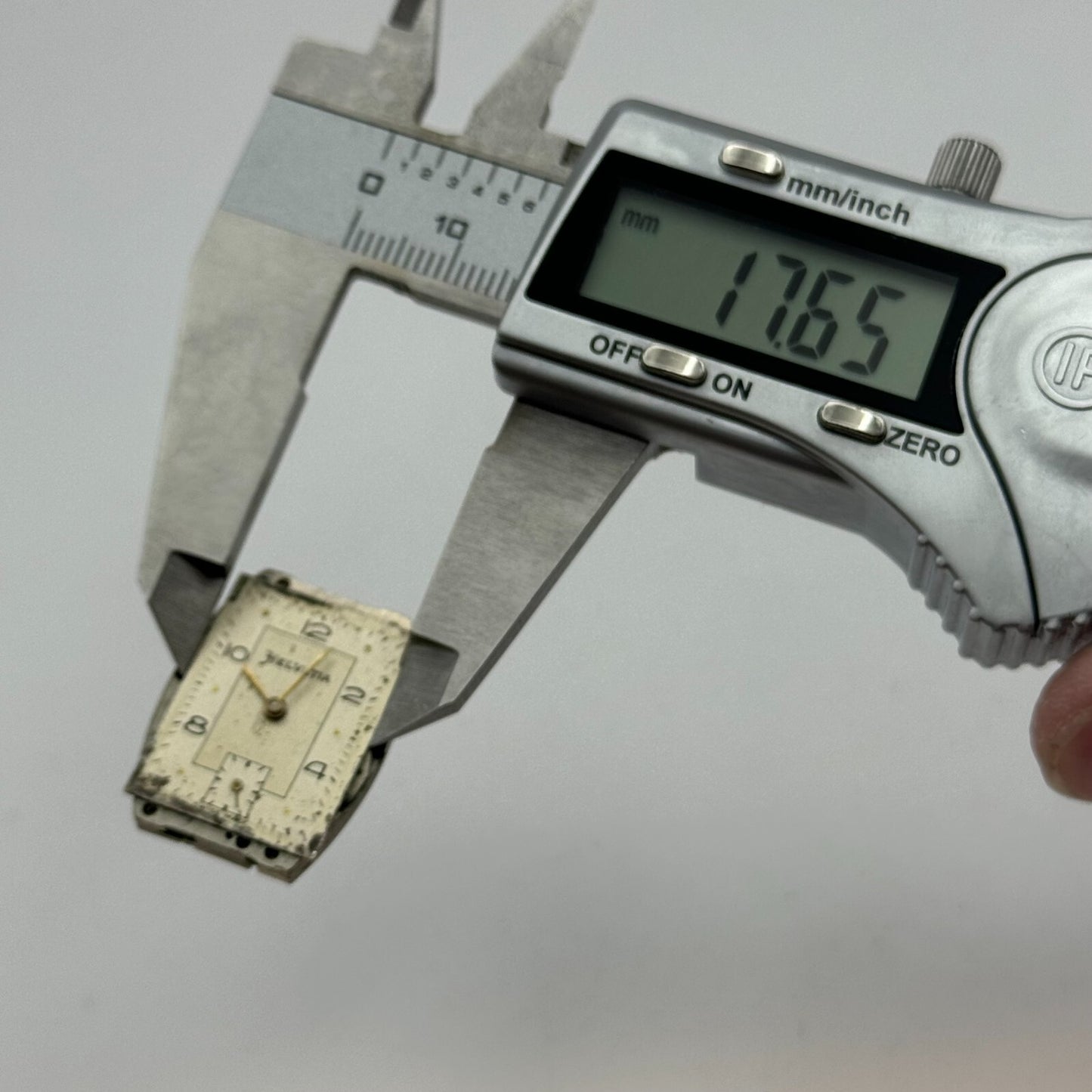 20mm Men's Helvetia 75A Tank Sub Seconds Watch Movement Manual Wind Swiss PARTS