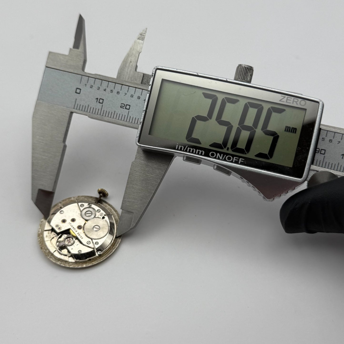 Summit AS 1525 1526 Watch Movement Running Manual Wind Vintage Parts 25.8mm