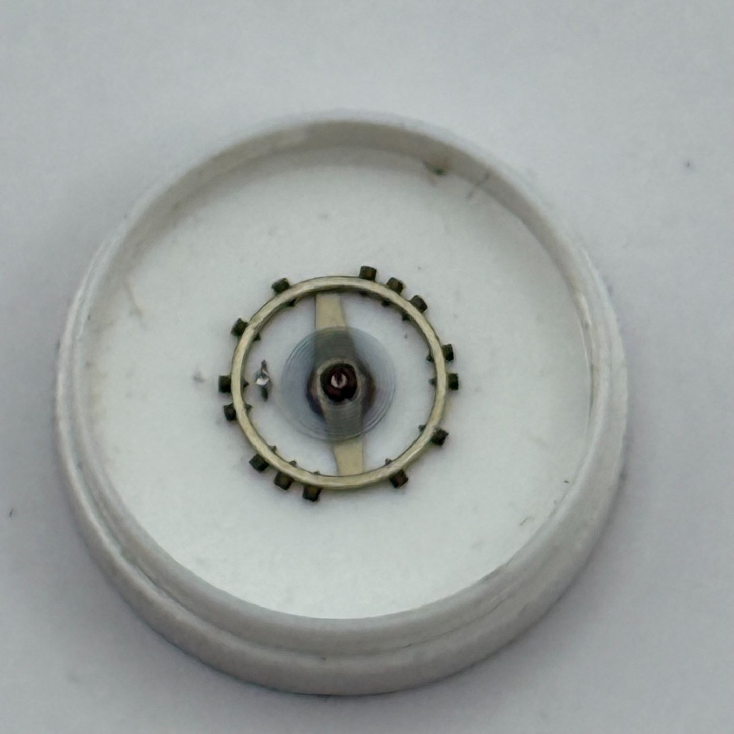 FEF 270 Balance Wheel Complete And Spring  5¼’’’ 173 M Watch Movement Parts NOS