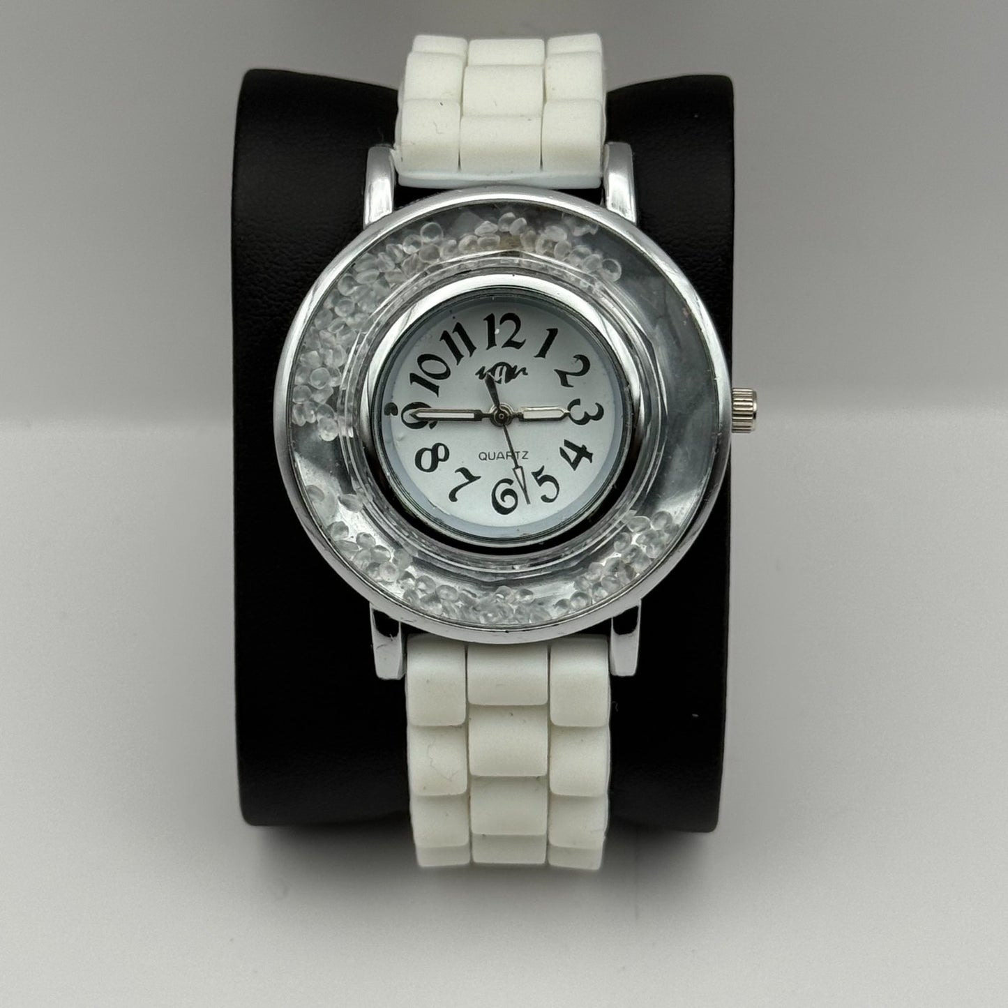 Ladies Fashion Quartz Watch Rhinestone Silver Tone White Strap Working 39mm