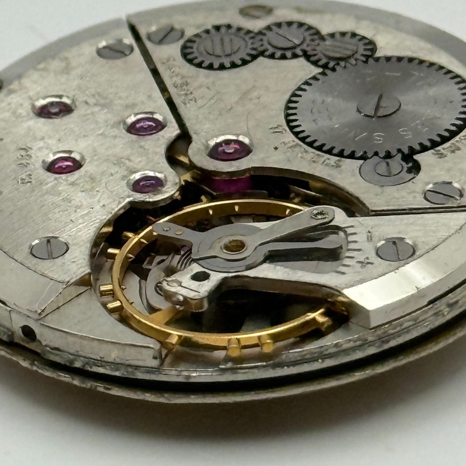 Cyma R. 484 Watch Movement Manual Wind Vintage Swiss 17 Jewels Parts 28.2mm