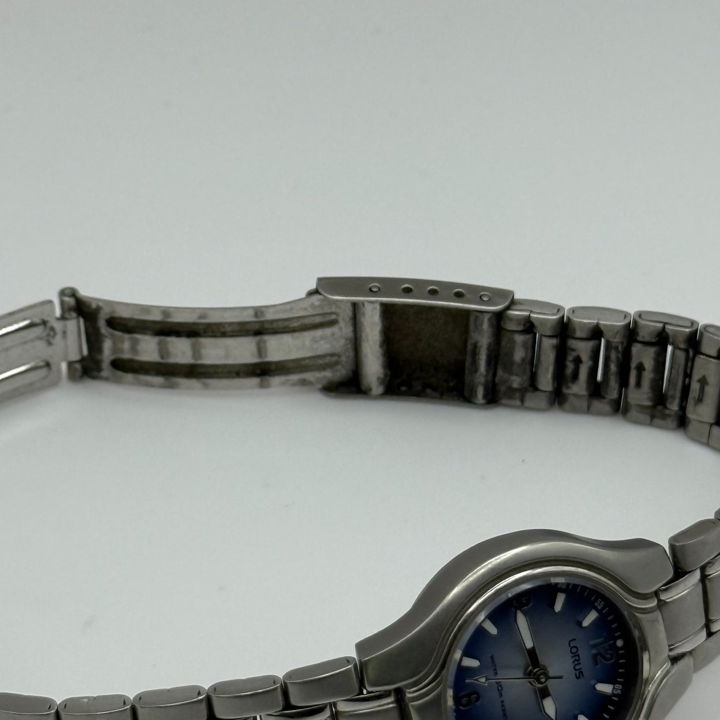 Lorus Ladies Quartz Watch Blue Dial Silver Tone Bracelet Japan Working 23mm