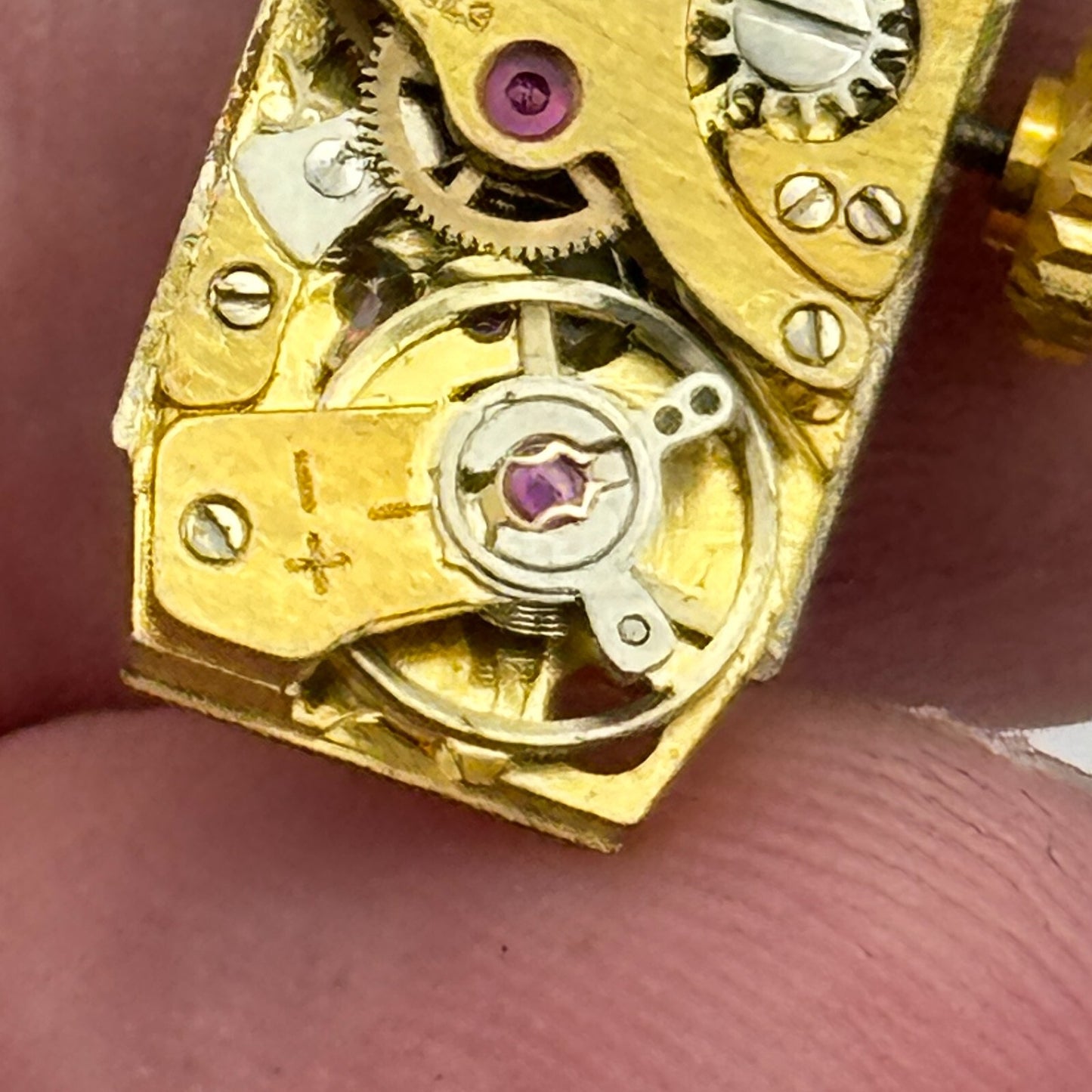 9mm Running Waltham FHF 59-21 Ladies Manual Wind Watch Movement Vintage PARTS