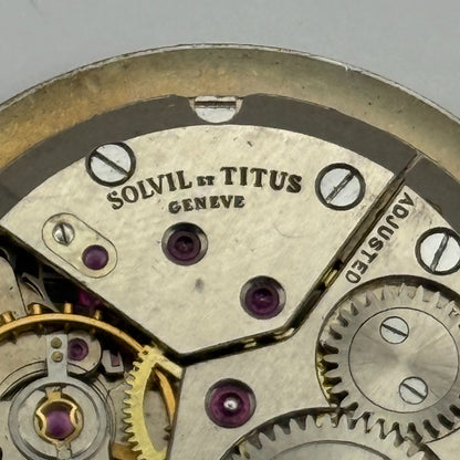 Solvil et Titus Peseux 330 Watch Movement Manual Wind Vintage Swiss Parts 25.9mm