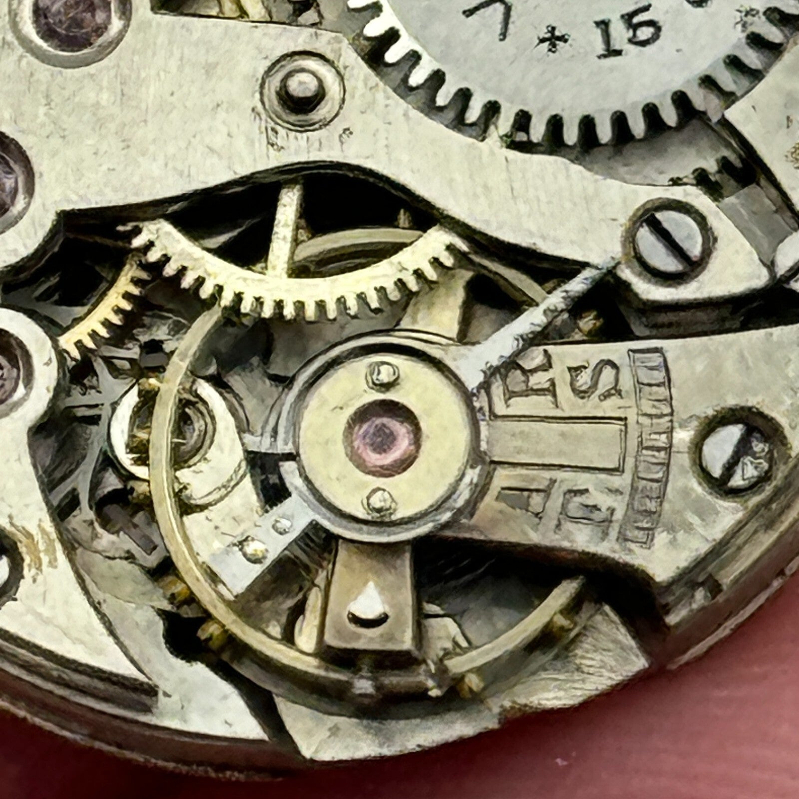 23.6mm Visible Patent 51489 FHF Manual Wind Watch Movement Swiss Vintage PARTS