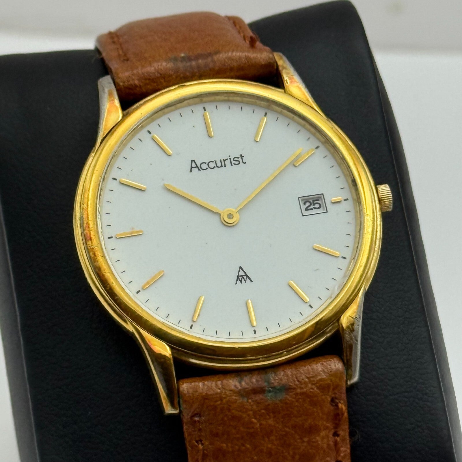33mm Working Vintage Accurist 404000 Date Dial Leather Quartz Watch New Battery