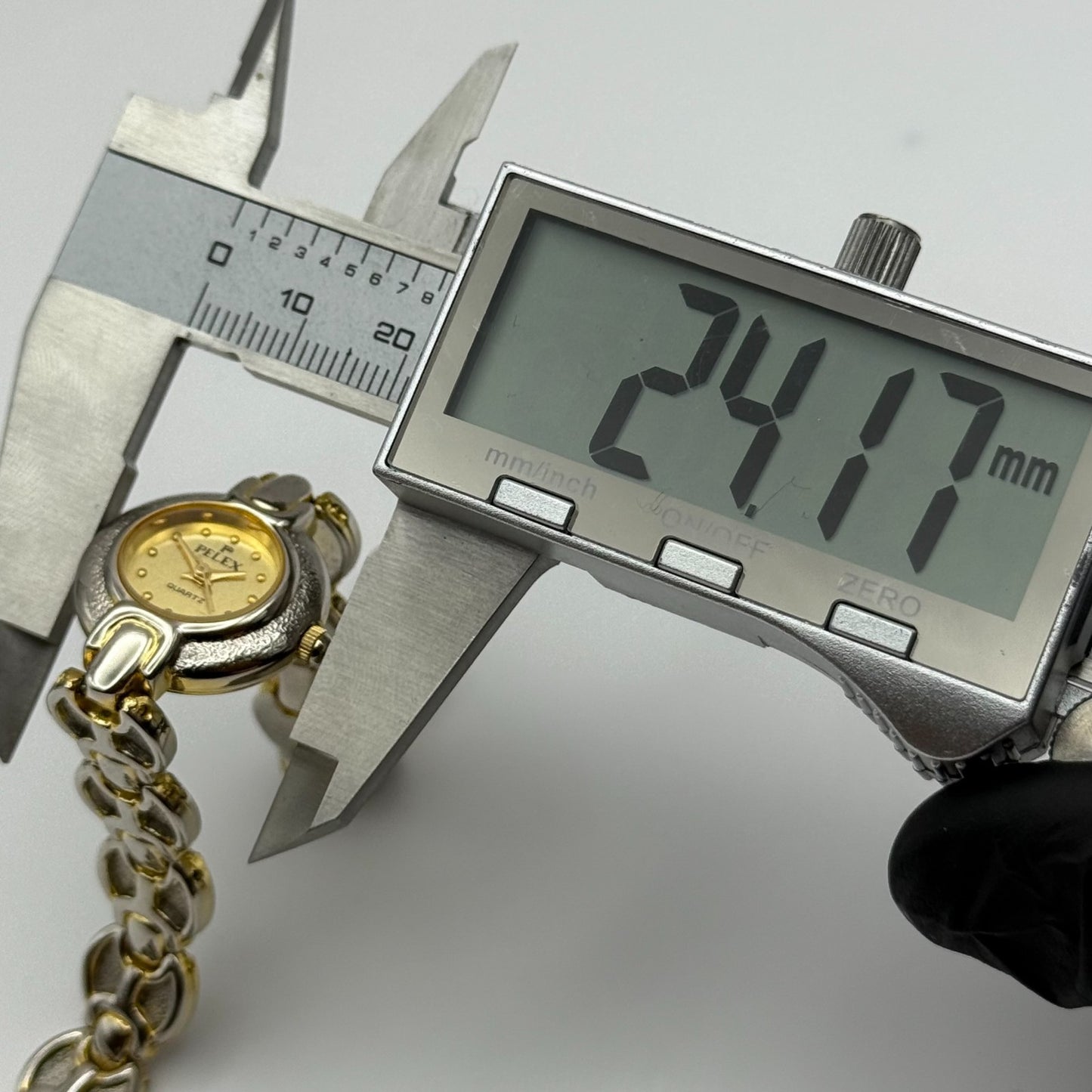 22mm Working Ladies Pelex Swiss 18k Gold Electroplated Quartz Watch 5.75 Inches