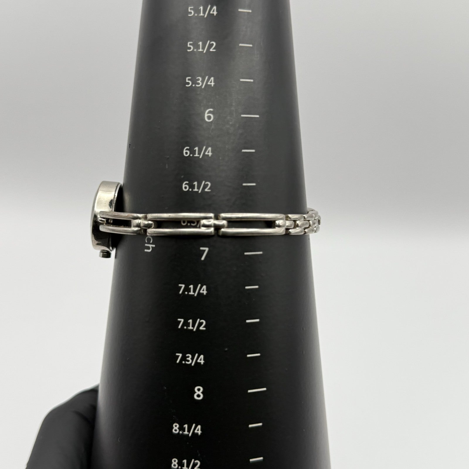 Infinite Ladies Quartz Watch Silver Tone Bracelet Japan Working 20mm 6.75 Inches