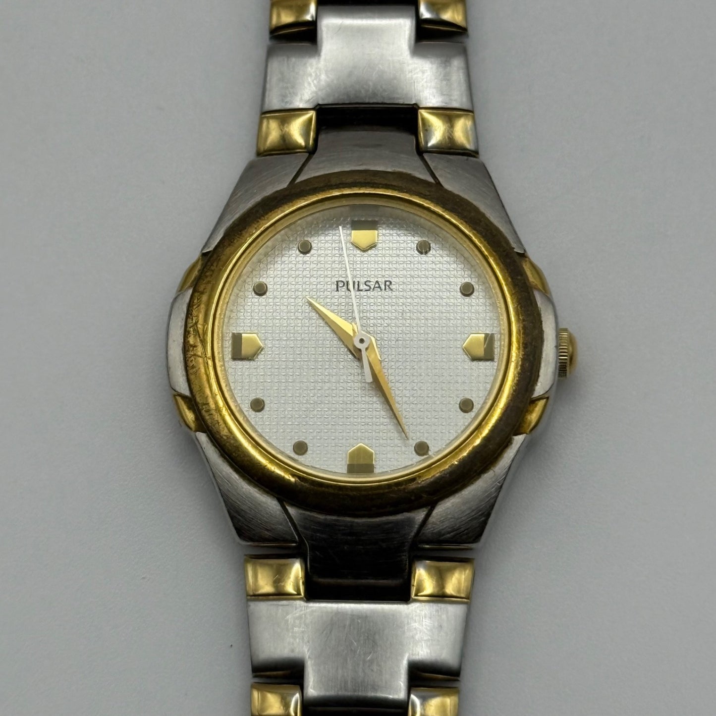 Vintage Pulsar Quartz Watch V701-X316 Two Tone Bracelet Working New Battery 27m