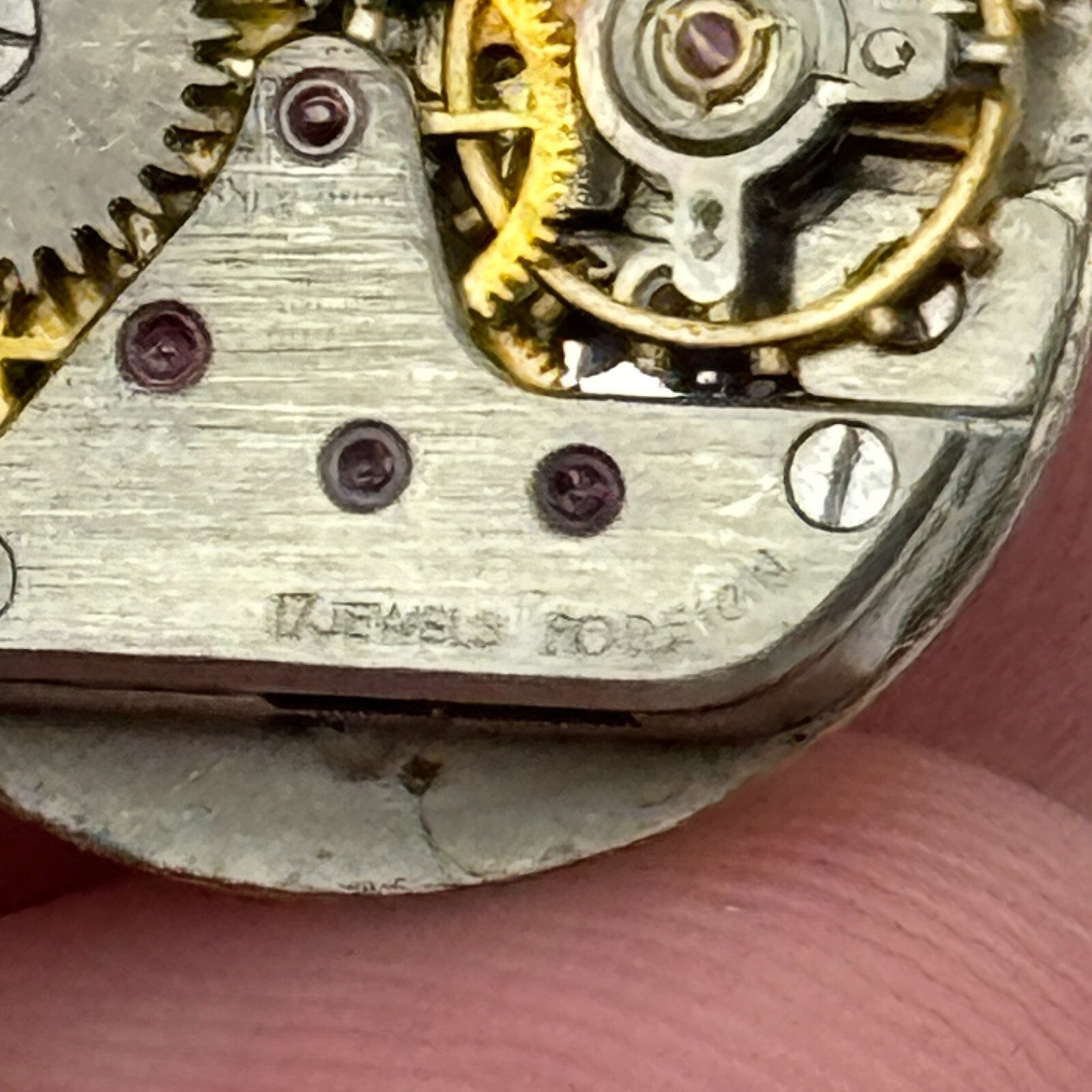 13.8mm Ladies Slava Cal 1601 Manual Wind Watch Movement Swiss Vintage PARTS