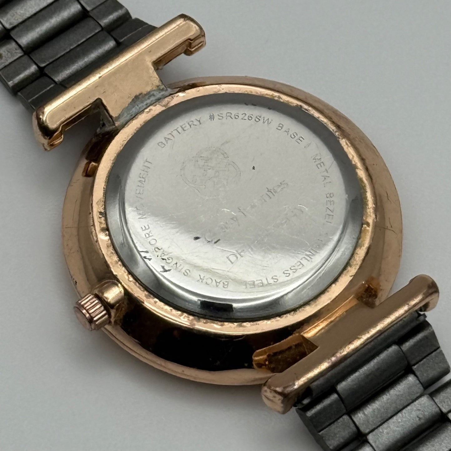 Working Daisy Fuentes Sub Seconds Ladies 33mm Quartz Watch DF145RGGY New Battery