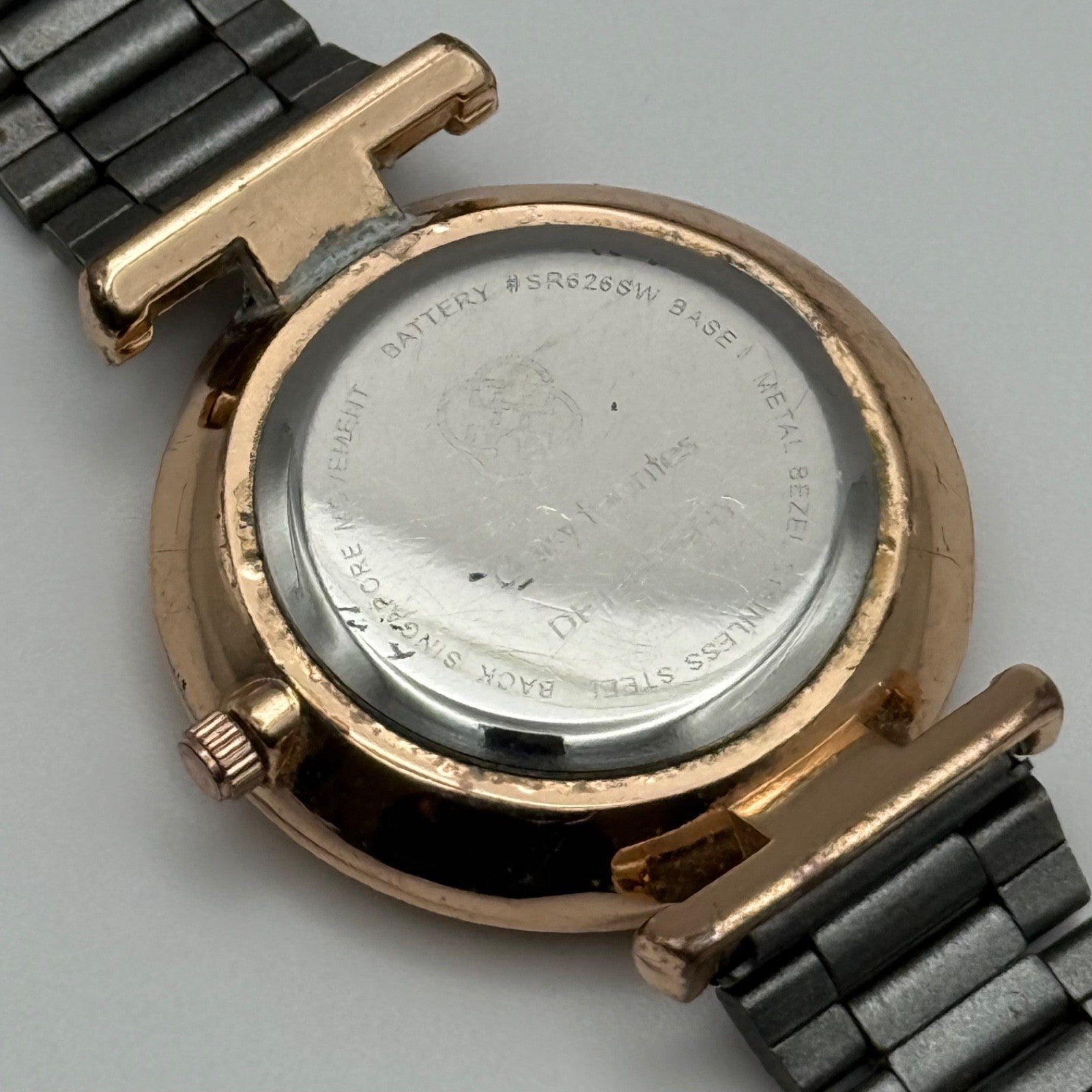 Working Daisy Fuentes Sub Seconds Ladies 33mm Quartz Watch DF145RGGY New Battery