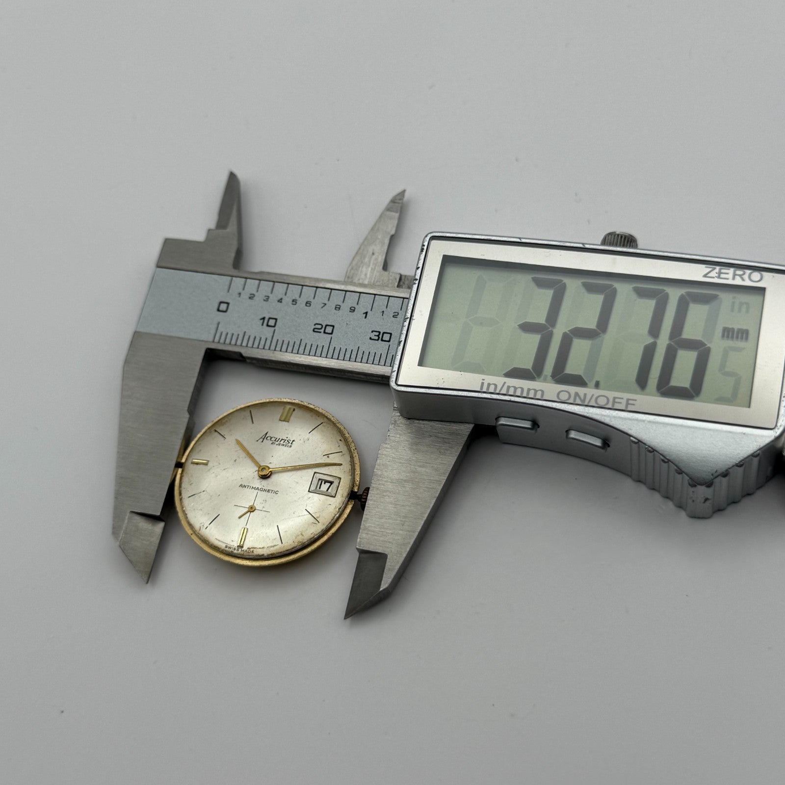 AS 1691/93 Watch Movement Accurist Manual Wind Vintage Swiss Parts Repair 30.3mm