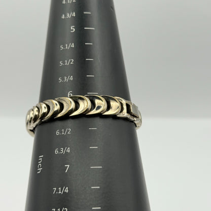 Seiko Ladies Quartz Watch Oval Dial Silver Tone Bracelet Japan Working 16mm