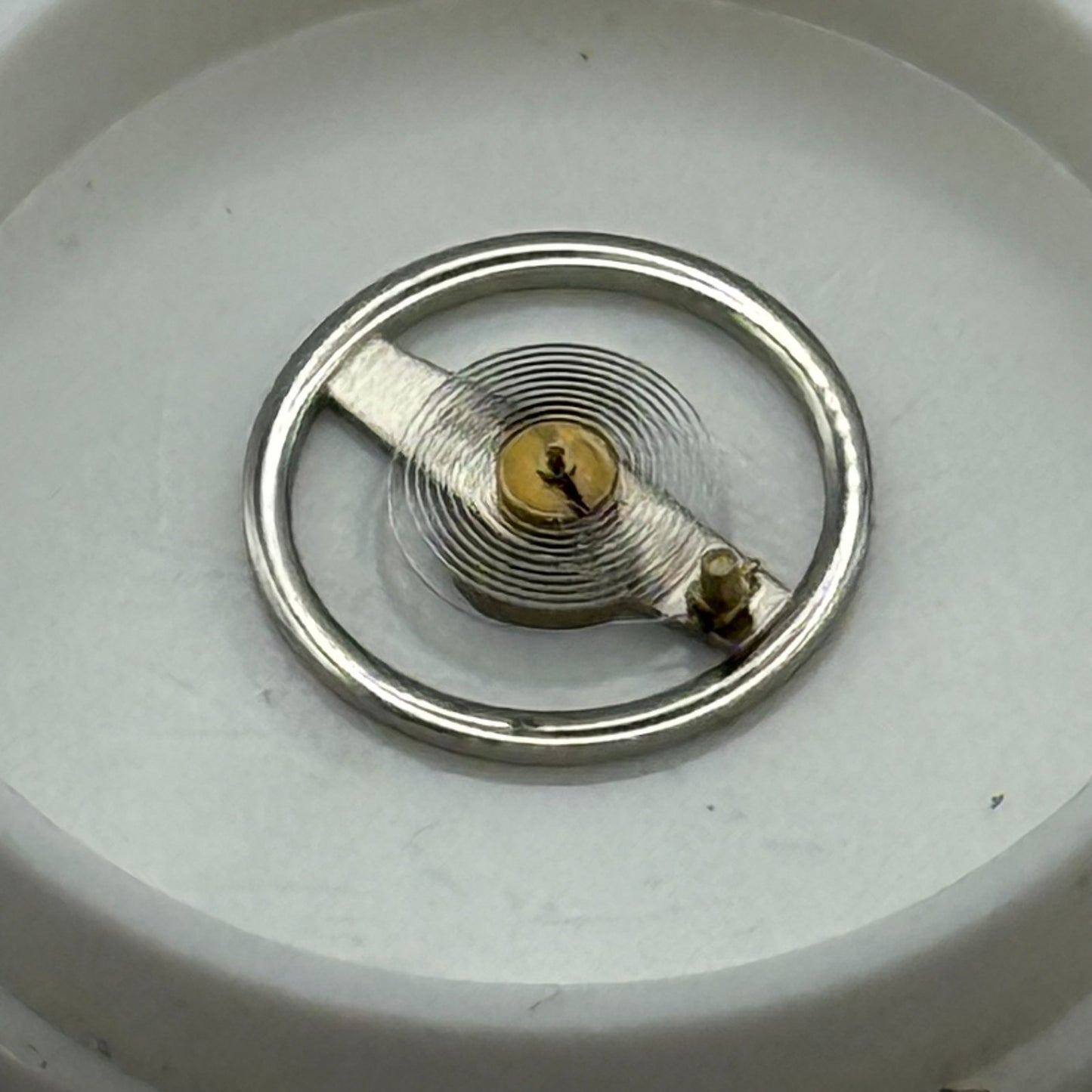 RL 9013 9031 Balance Wheel Complete And Spring a pla 1809 M Watch Movement Parts