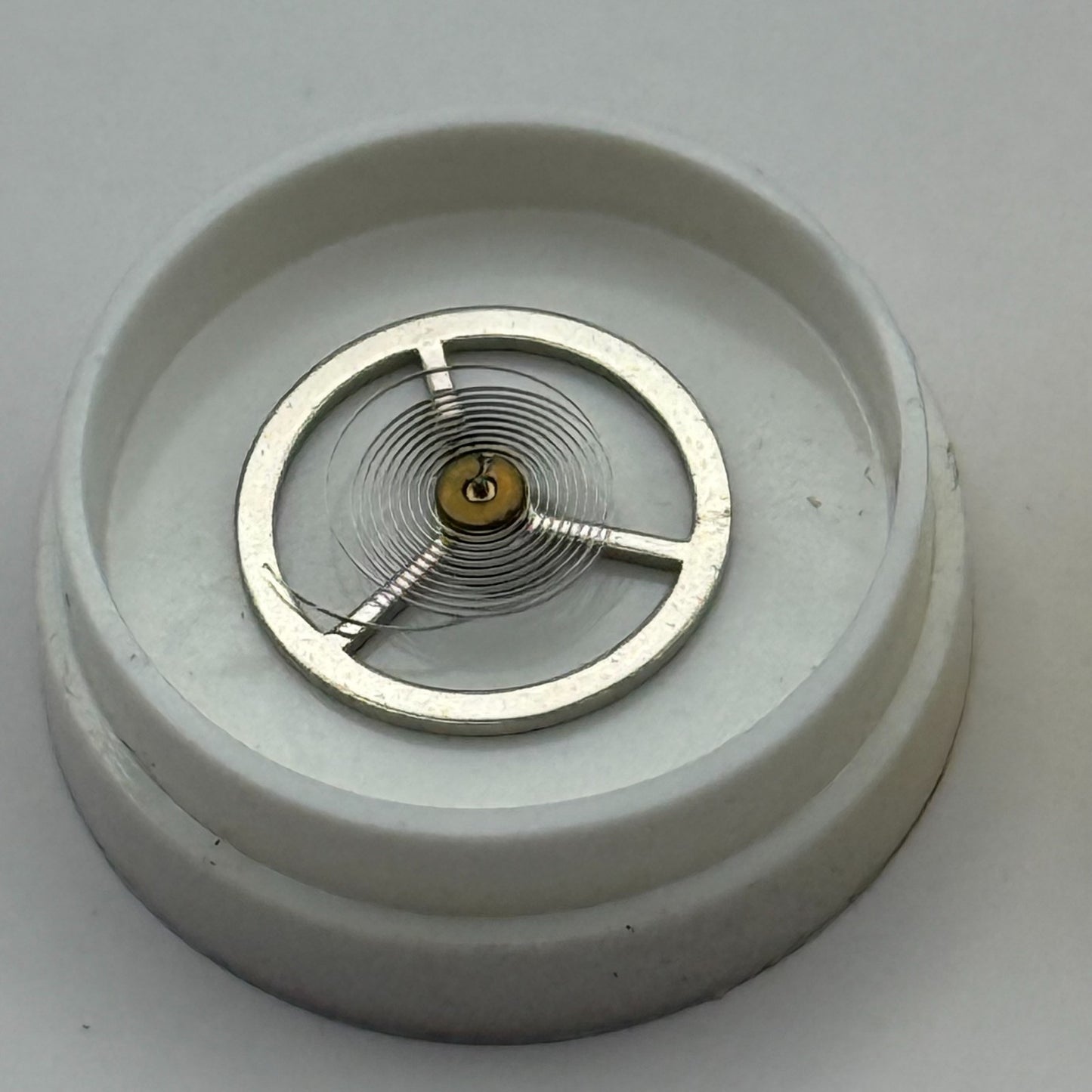 BFG 866 Balance Complete DGT Renata 64 Watch Movement Parts Vintage DAMAGED