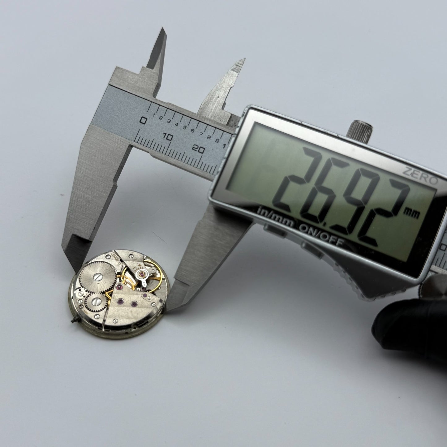 ETA 1120 Watch Movement Garrard Manual Wind Vintage Swiss Parts Repair 26.9mm