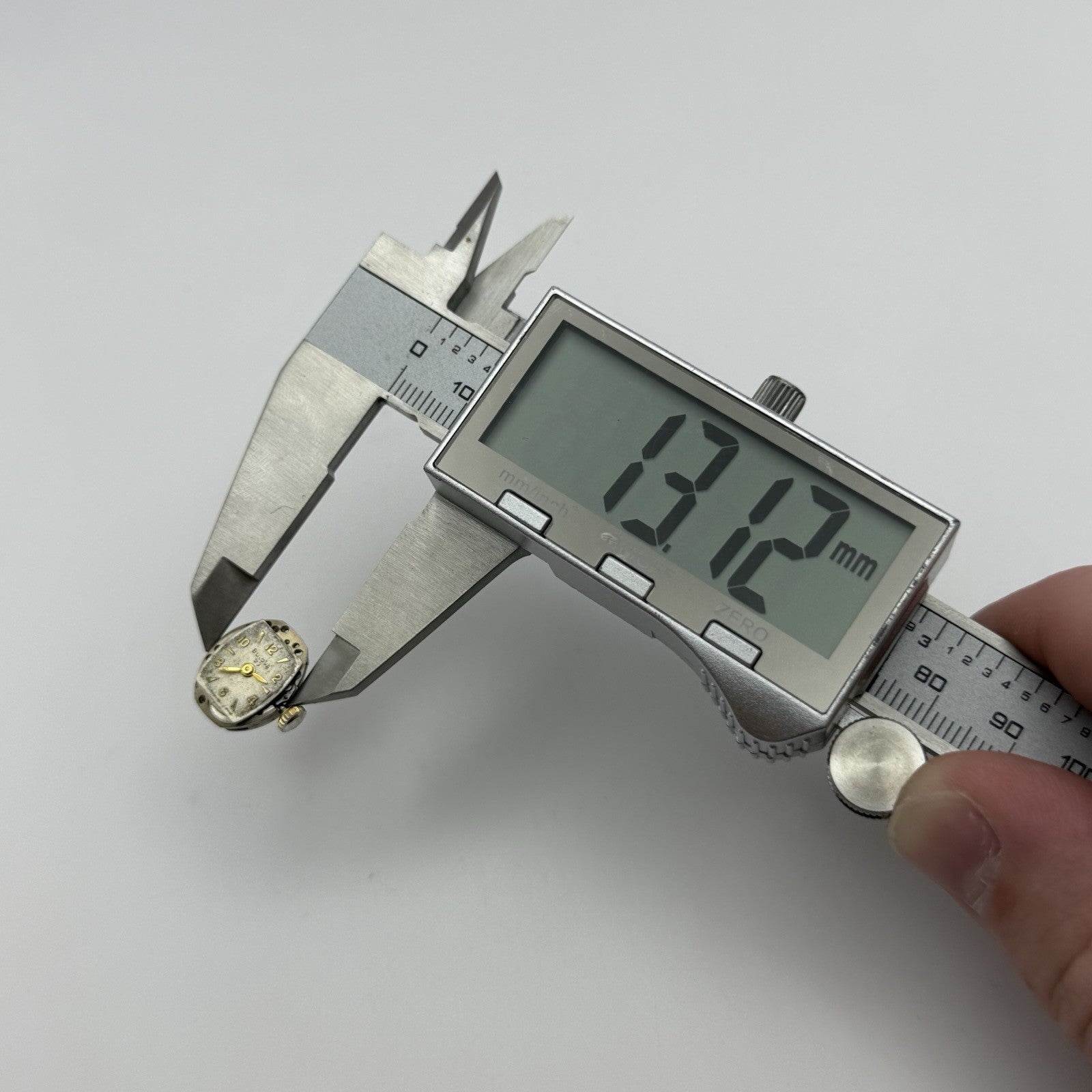 13.1mm Running Vintage Ladies Bulova 5AD Manual Wind Swiss Watch Movement PARTS