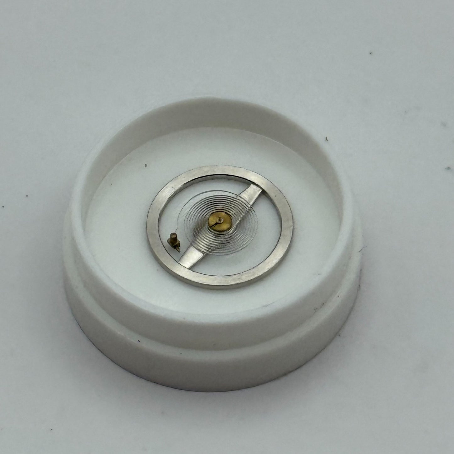 RL RAX 1013 1237 Balance Wheel Complete And Spring 1679 M Watch Movement Parts