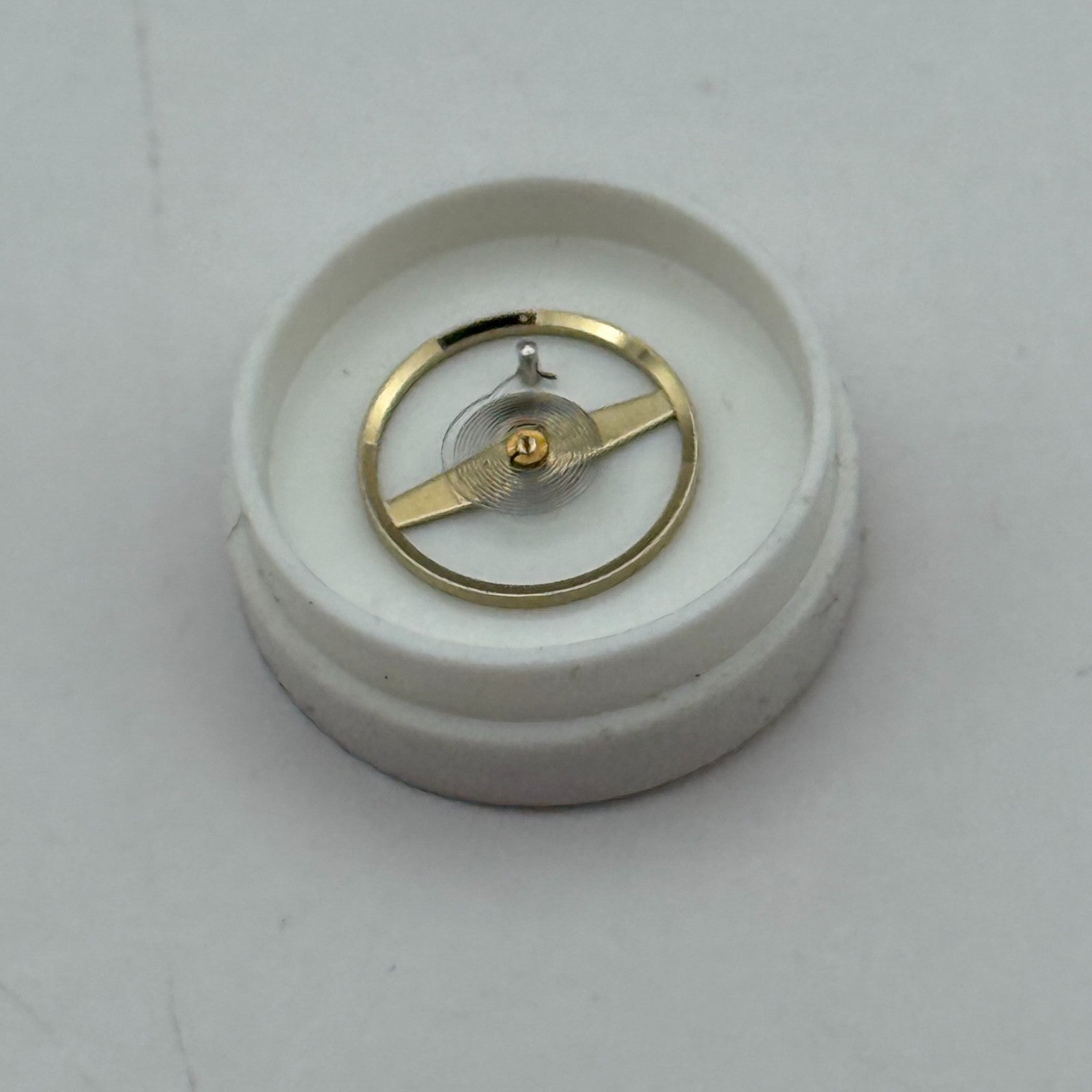 ST 1686 1786 Balance Wheel Complete And Spring 1115 M Watch Movement Parts NOS