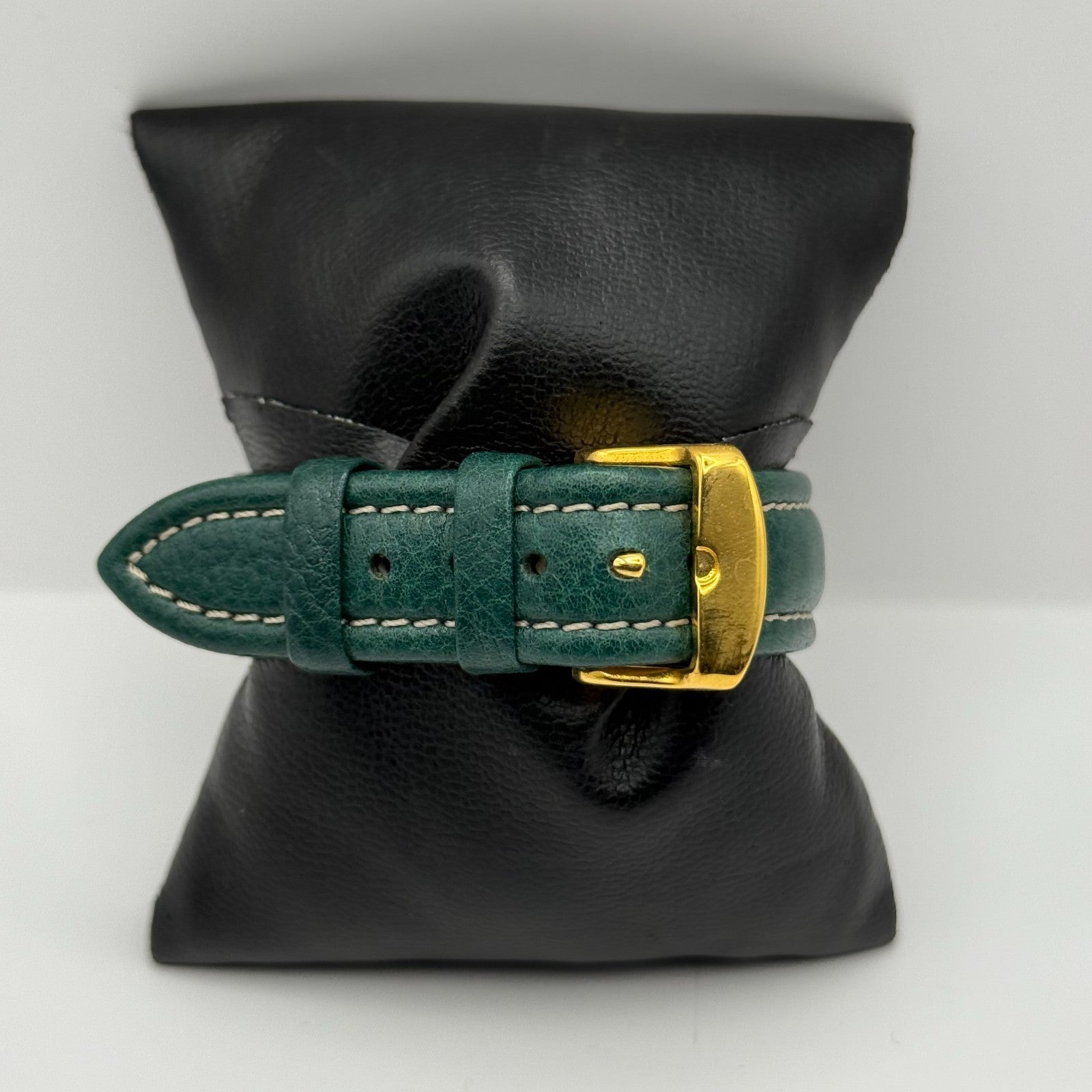 Falcon Ladies Quartz Watch Gold Tone Case Green Leather Strap Working 30mm